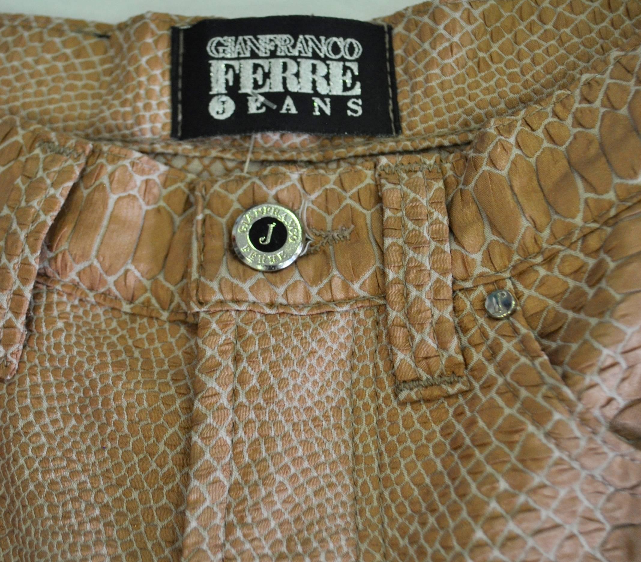 Original Gianfranco Ferre Mod 40011 Lustrous Python Print High Waisted Jeans For Sale 3