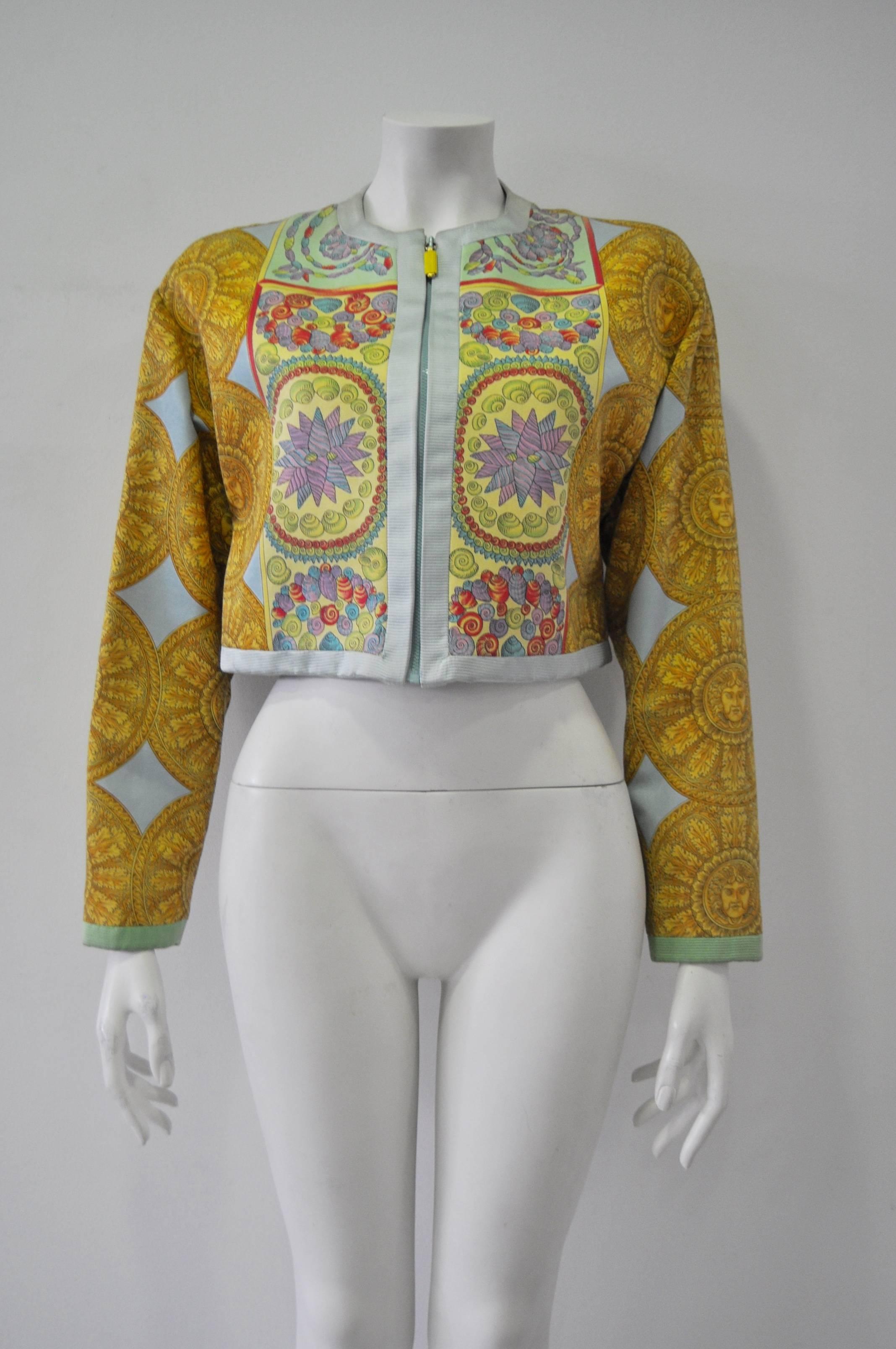 Very Rare and Iconic Gianni Versace Istante Pastel Medusa Shell Print Bolero, Pinnacle Spring 1992 Collection