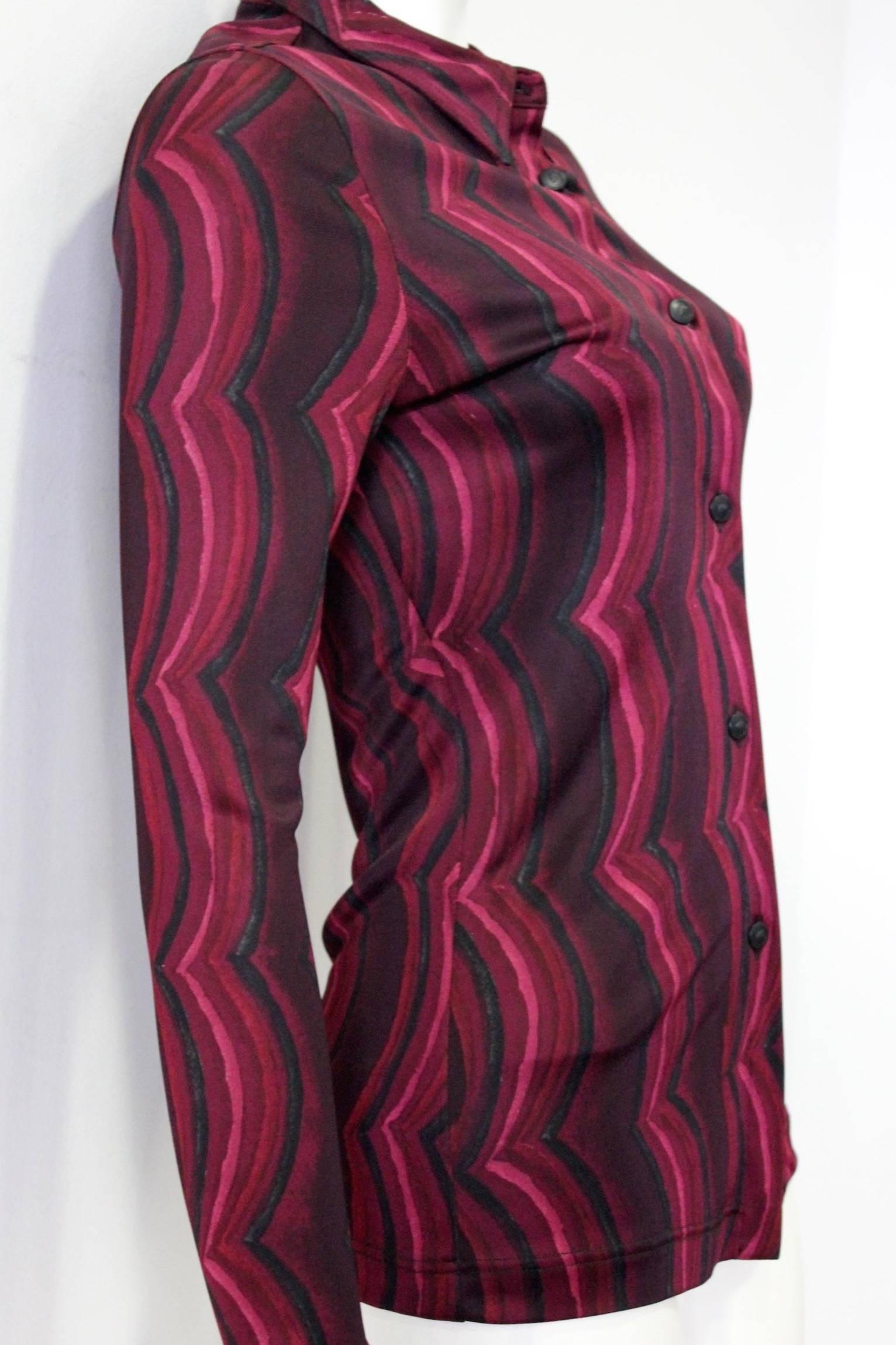 Women's Unique Gianni Versace Istante Vertical Wave Pattern Shirt For Sale