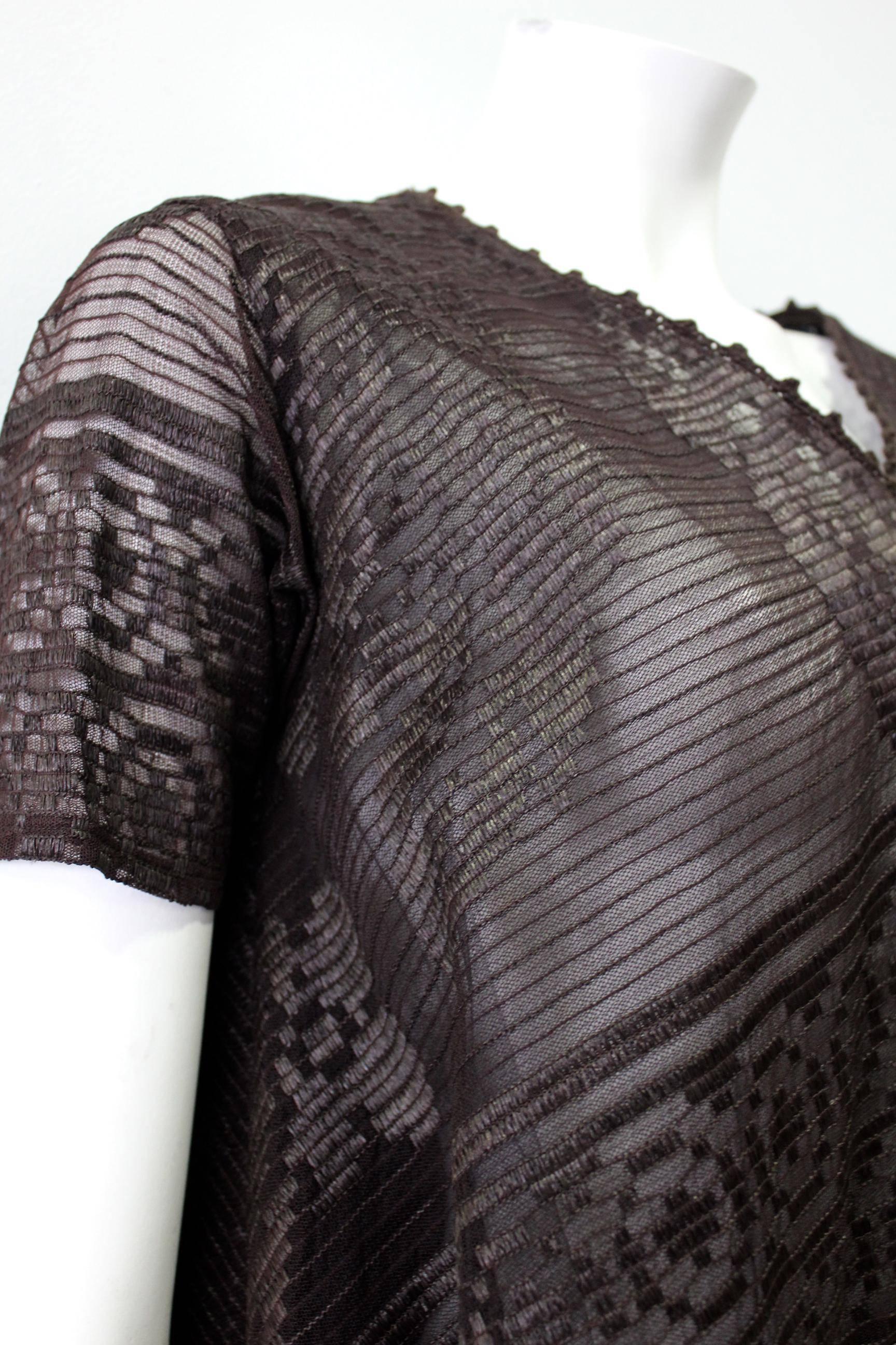 Exceptional Flared Gianfranco Ferre Chocolate Brown Lace Tunic Top In New Condition For Sale In Athens, Agia Paraskevi