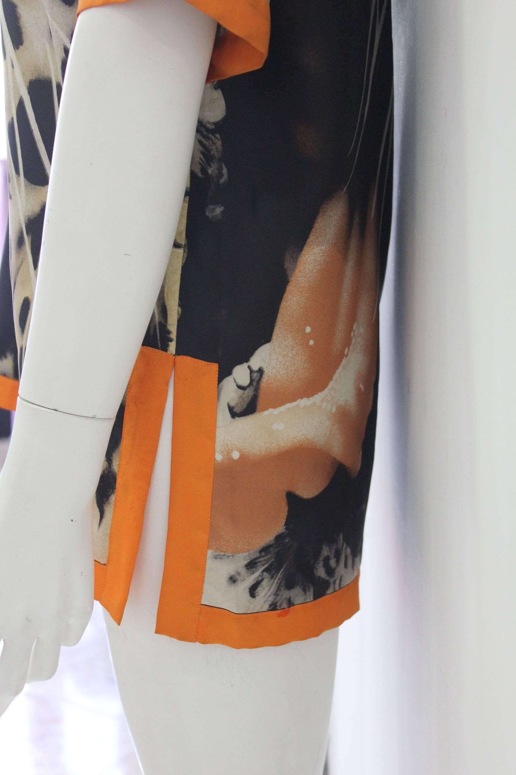 Unique Gianfranco Ferre Abstract Animal Print Top with Orange Contrast Piping In New Condition For Sale In Athens, Agia Paraskevi