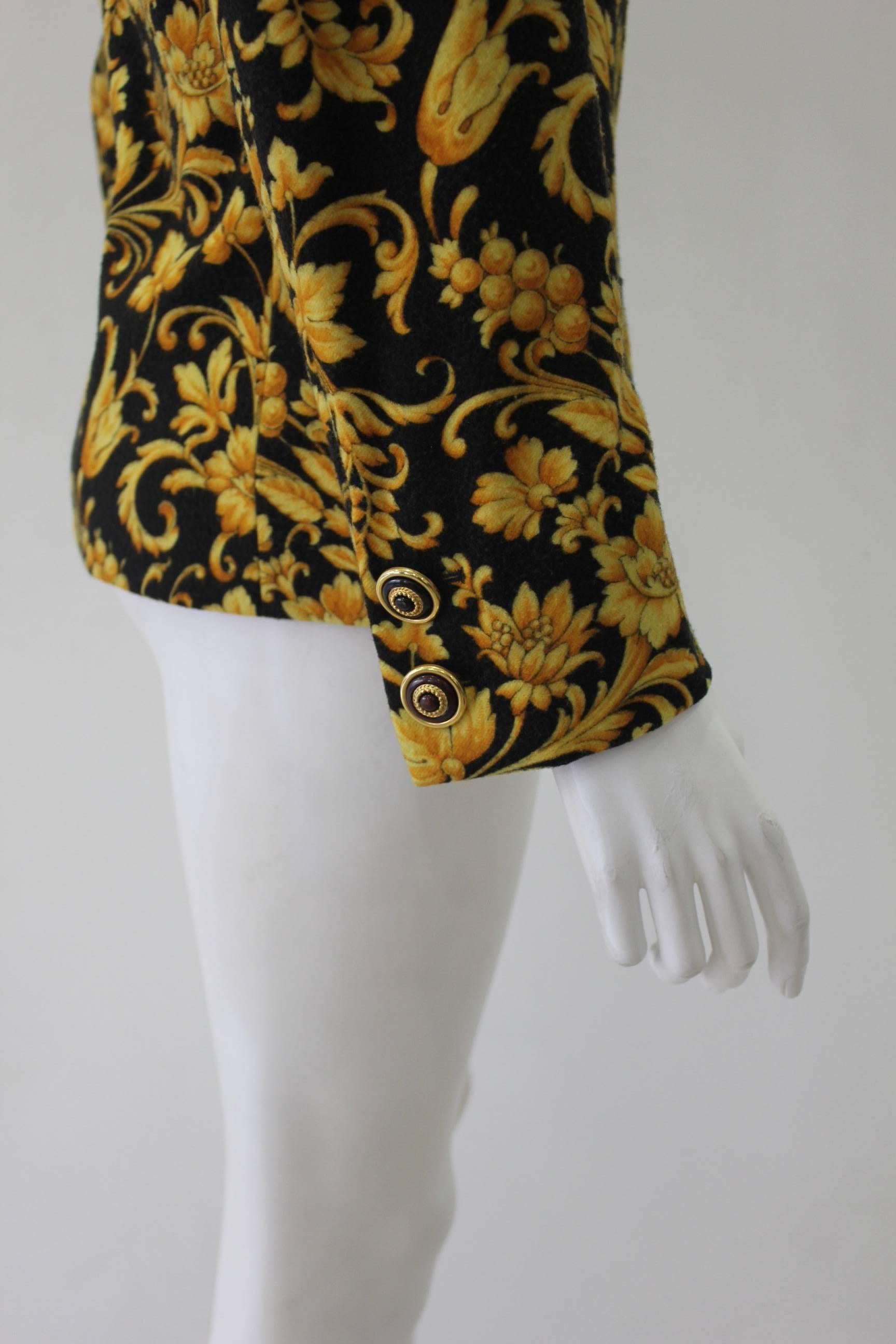 Women's Gianni Versace Baroque Printed Jacket Fall 1991 For Sale
