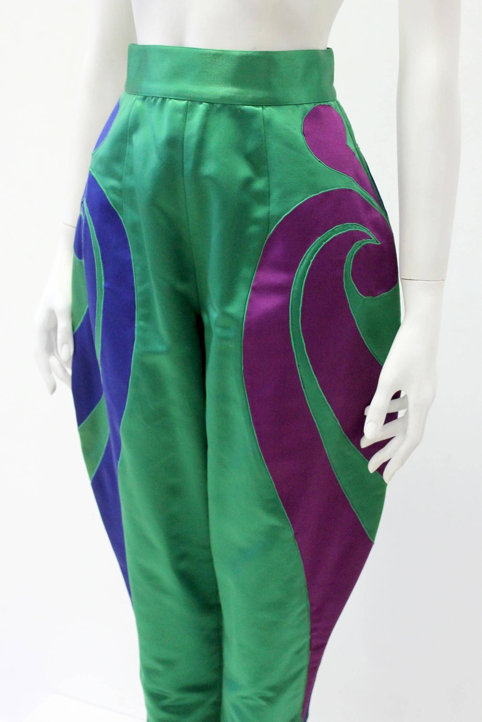 Women's One Of A Kind Gianni Versace Silk Applique Jodhpurs Spring 1990 For Sale