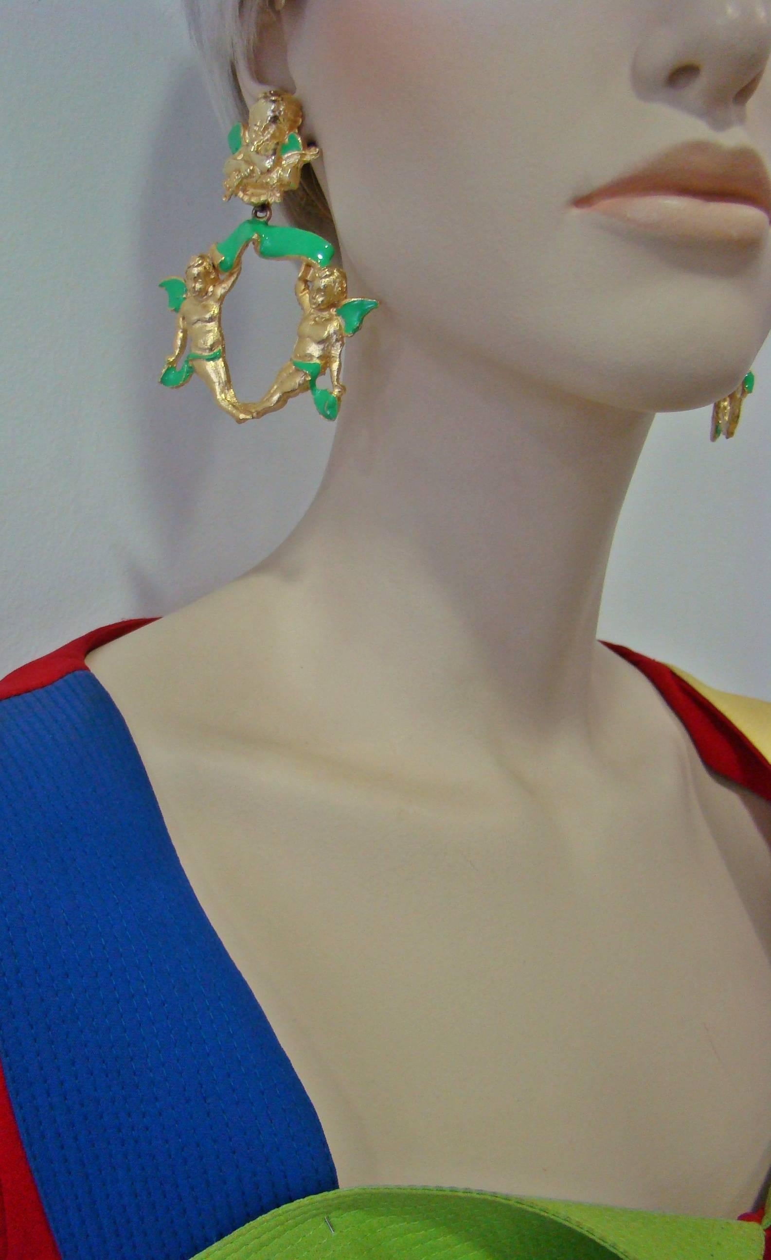 Very Rare Gianni Versace Ugo Correani Cherub Drop Earrings 1990 In New Condition For Sale In Athens, Agia Paraskevi