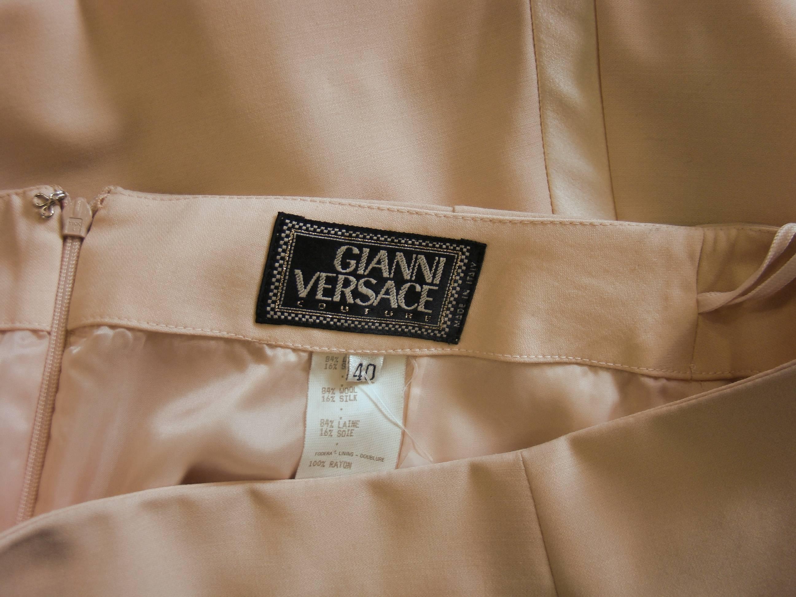 Rare Gianni Versace Couture Salmon Shorts  For Sale 2