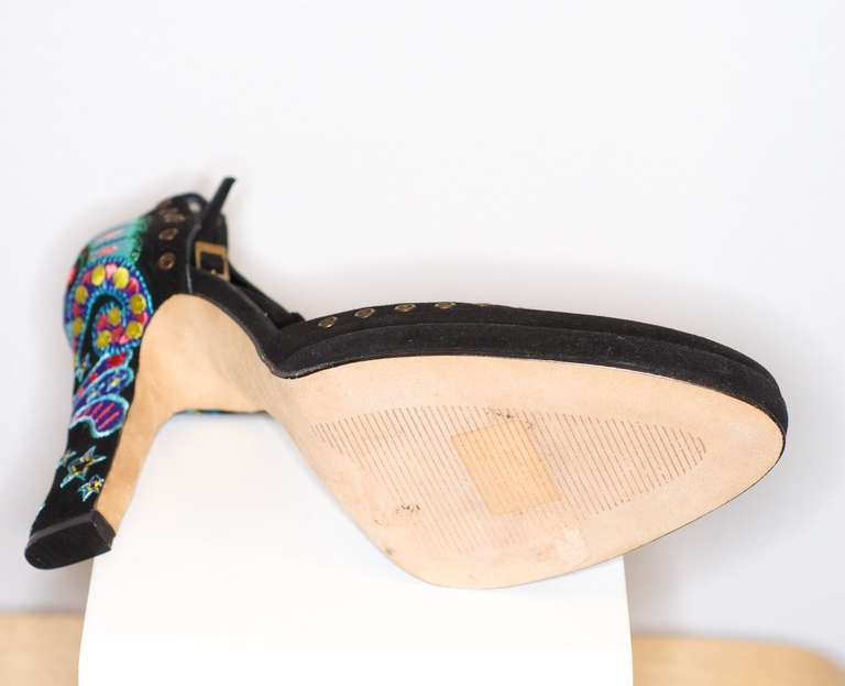 Versace Embroidered Shoes In Excellent Condition For Sale In New York, NY