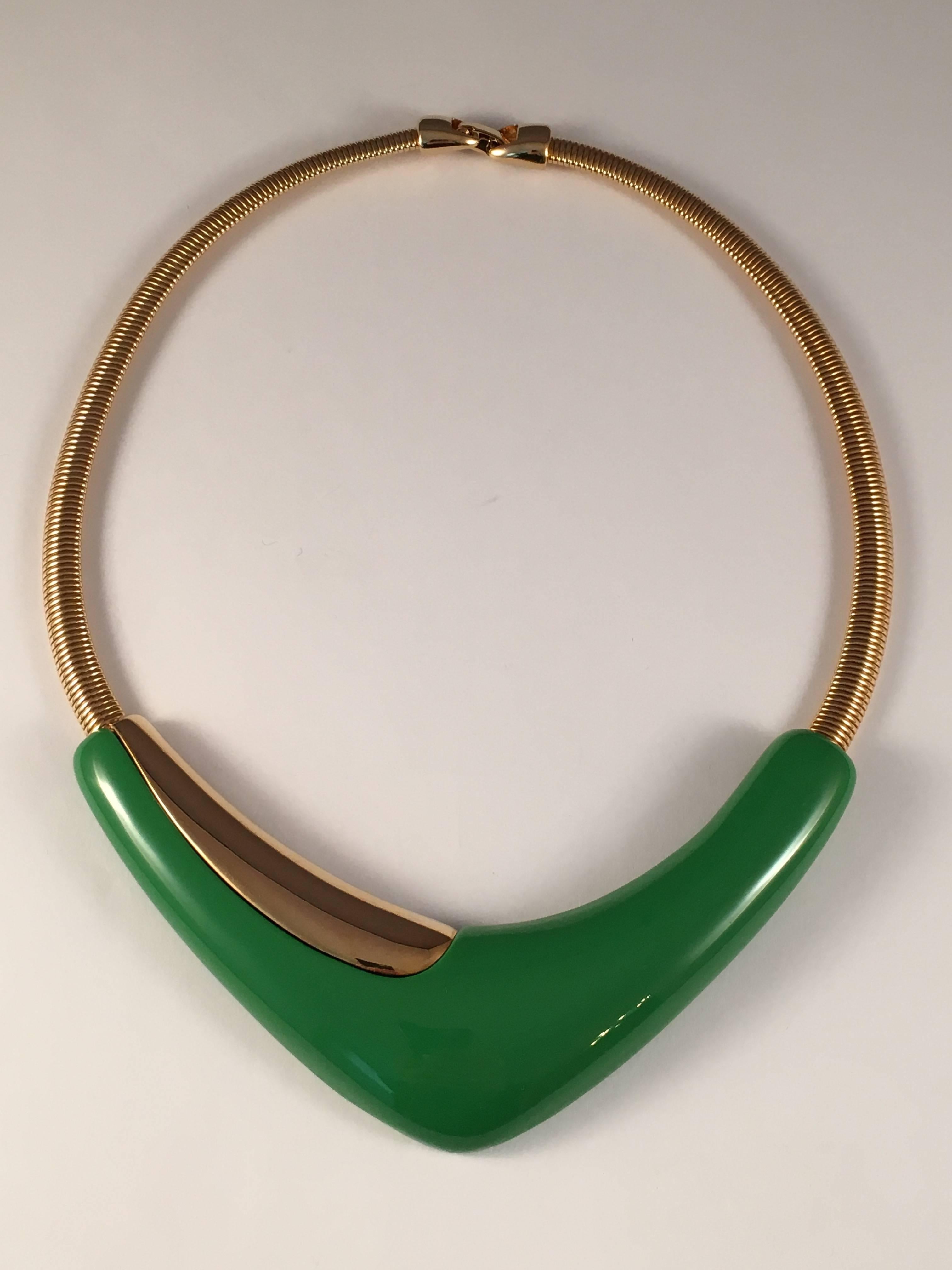 This is a late 1970s Monet necklace in the modernist style. It has an inner circumference of 16 1/2