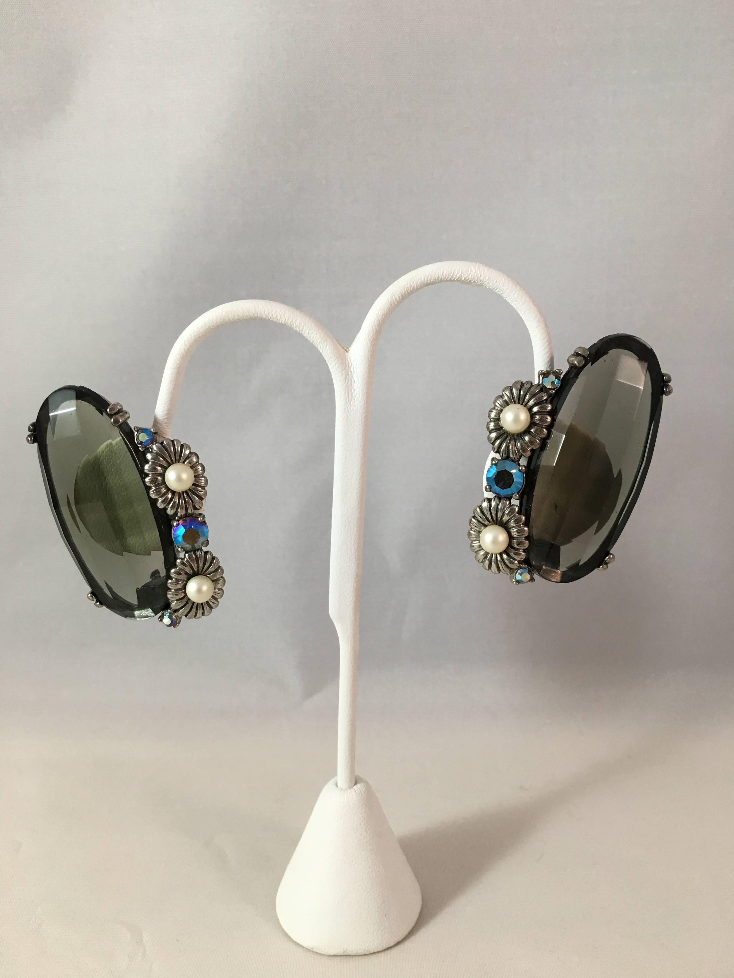 1940s Schiaparelli Huge Grey Faceted Topaz Earrings In Excellent Condition For Sale In Chicago, IL