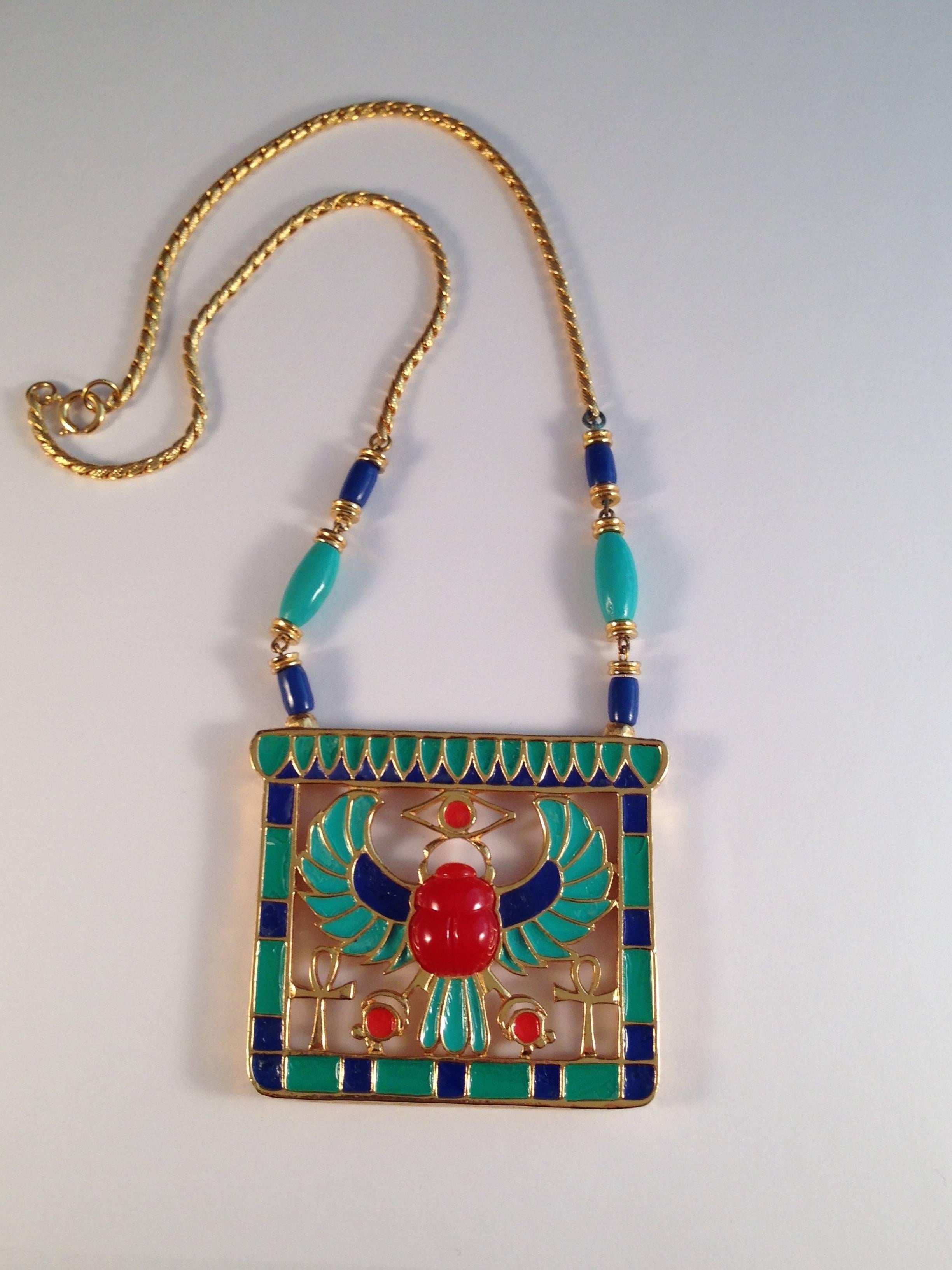 Hattie Carnegie Necklace 1960s Egyptian Revival Pendant In Excellent Condition For Sale In Chicago, IL