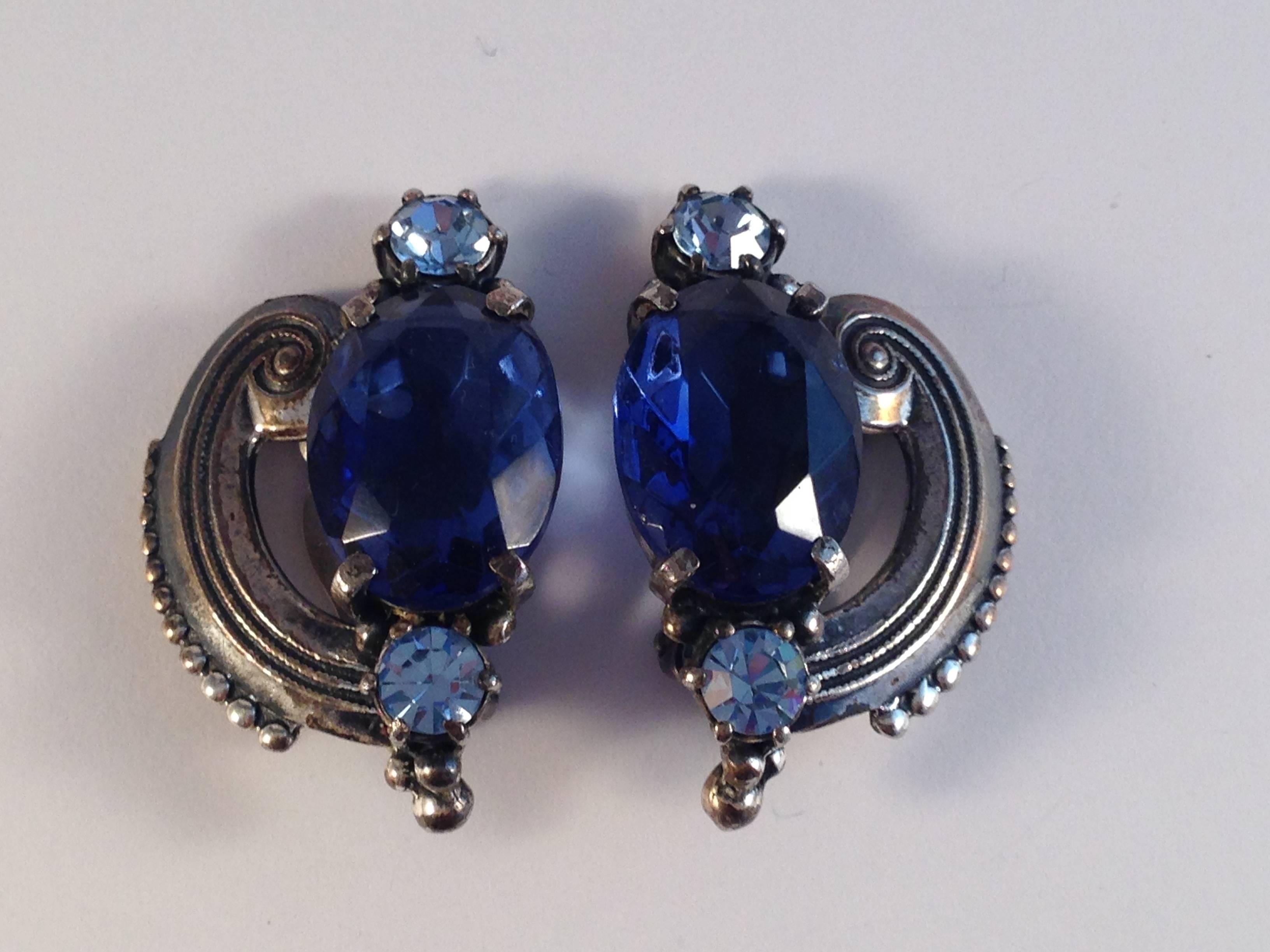 Schiaparelli Brooch and Earrings 1940s Silvertone and Blue Stones  For Sale 1