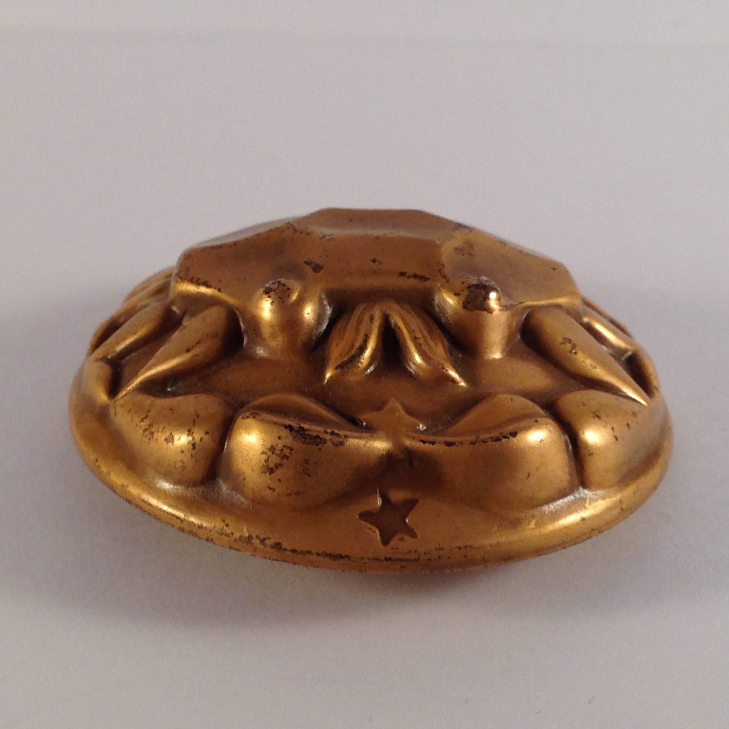 1940s Joseff of Hollywood Cancer Crab Zodiac Brooch In Good Condition For Sale In Chicago, IL