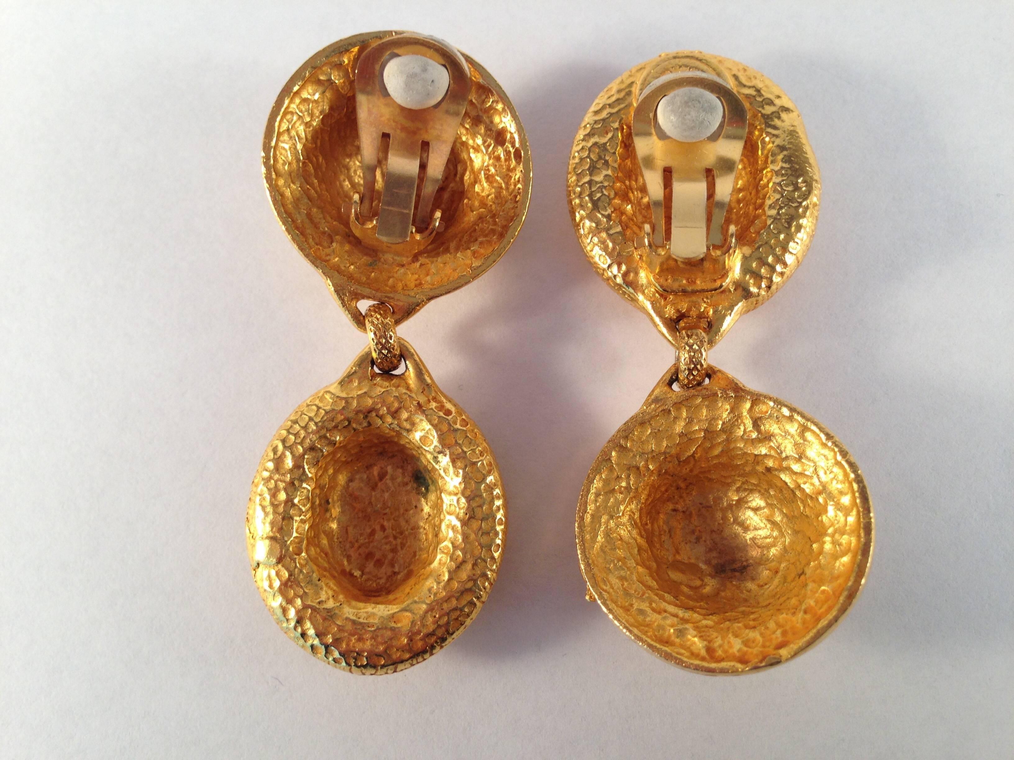 1980s Dominique Aurientis Clip On Hat Earrings In Excellent Condition For Sale In Chicago, IL