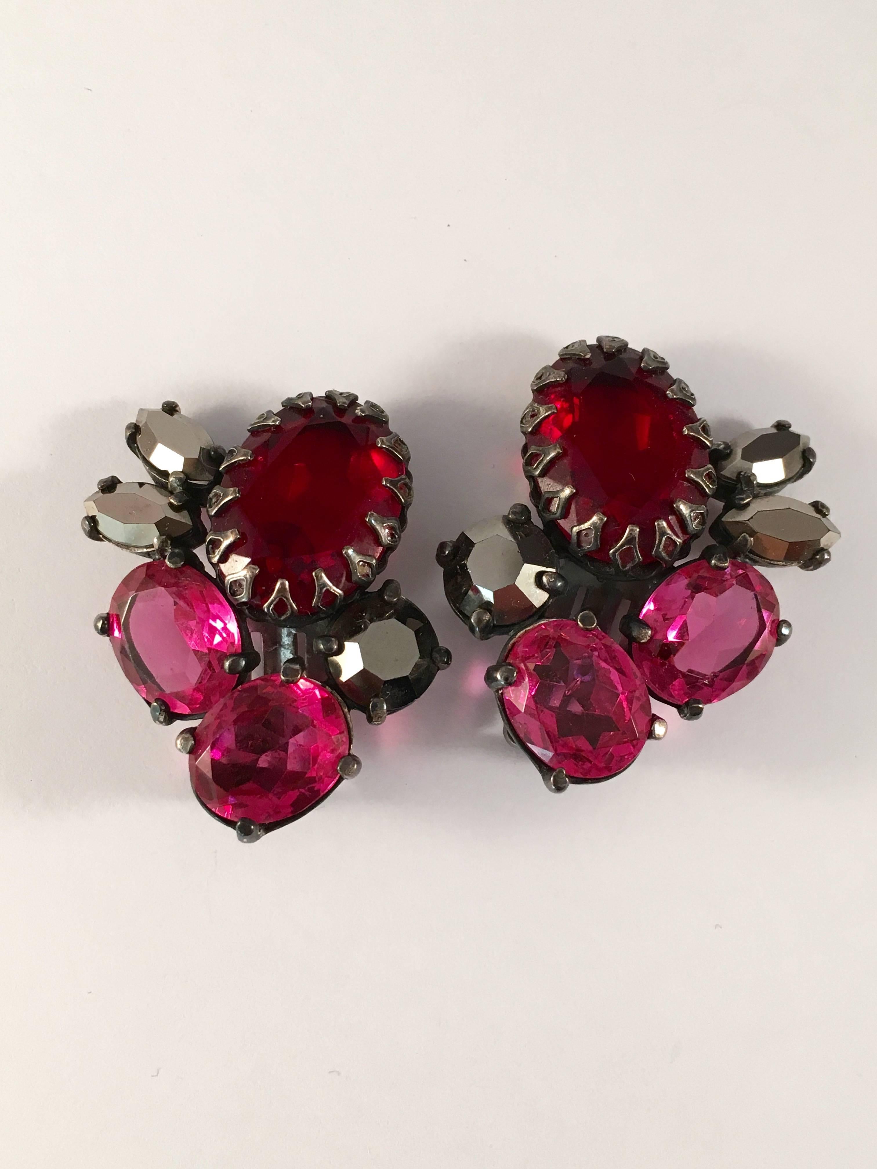 1950s Schiaparelli Pink and Red Rhinestone Earrings 1