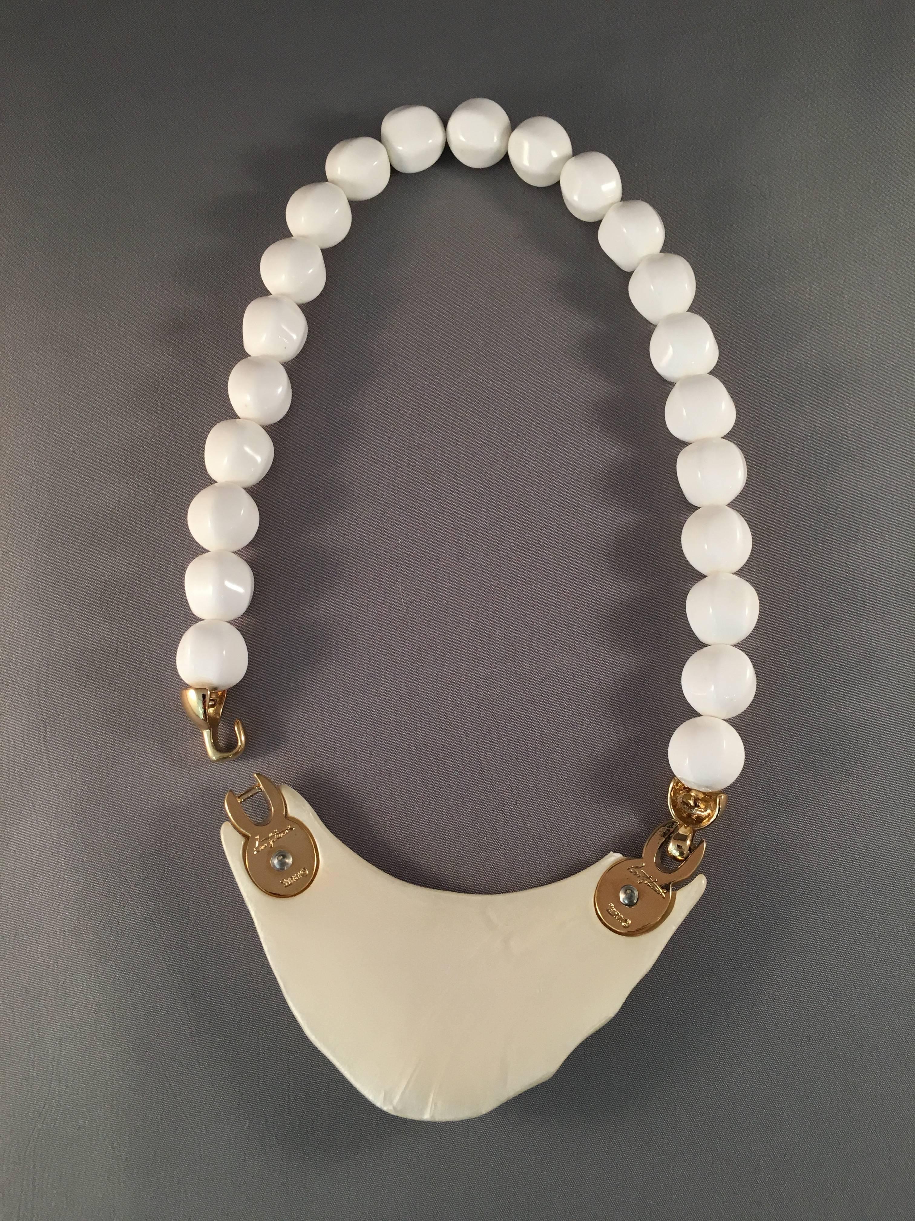 Women's 1970s Kunio Matsumoto for Trifari White Modernist Necklace  For Sale