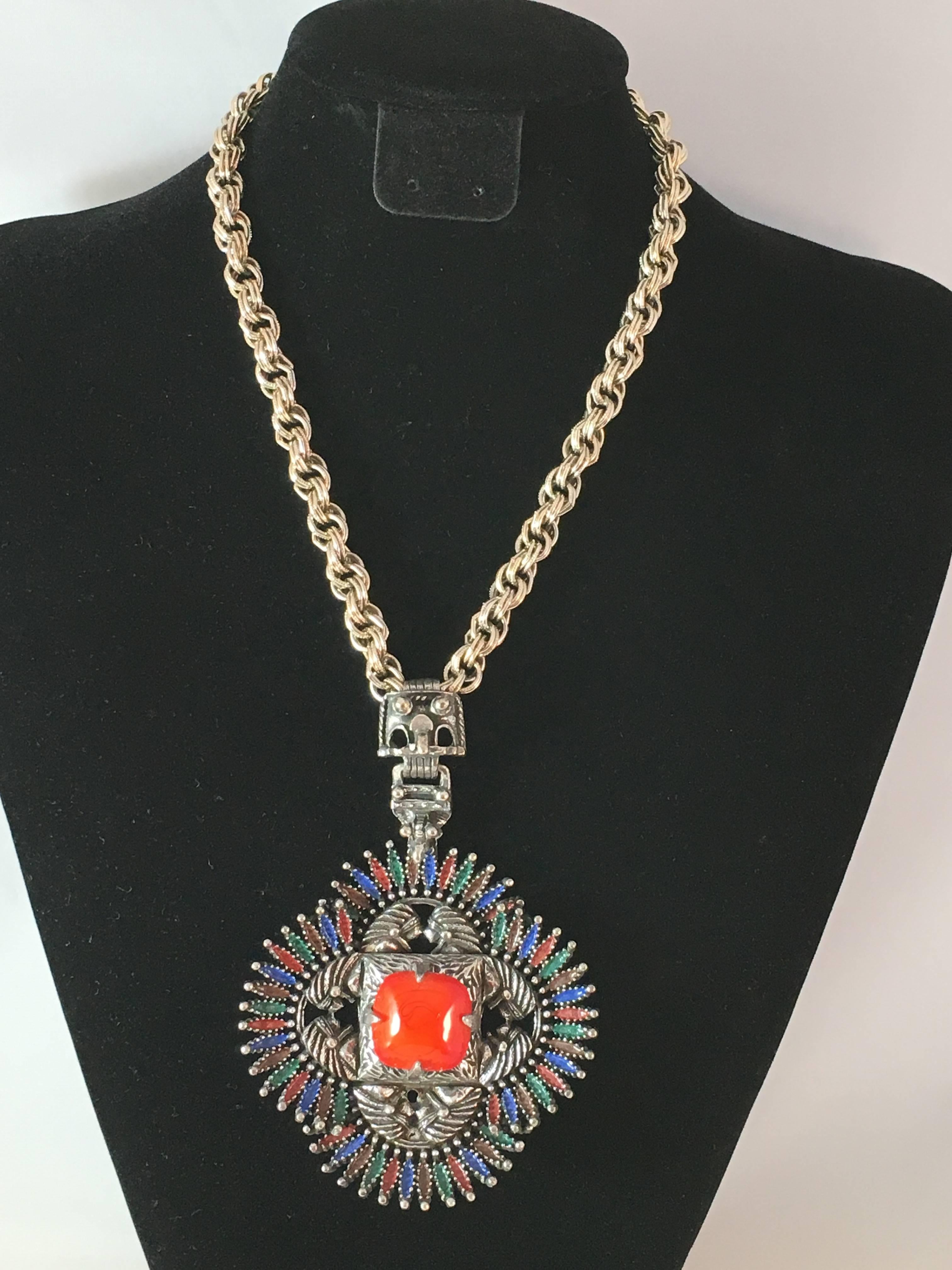 1970s Larry VRBA for Castlecliff Silvertone Tribal Pendant Necklace In Excellent Condition In Chicago, IL