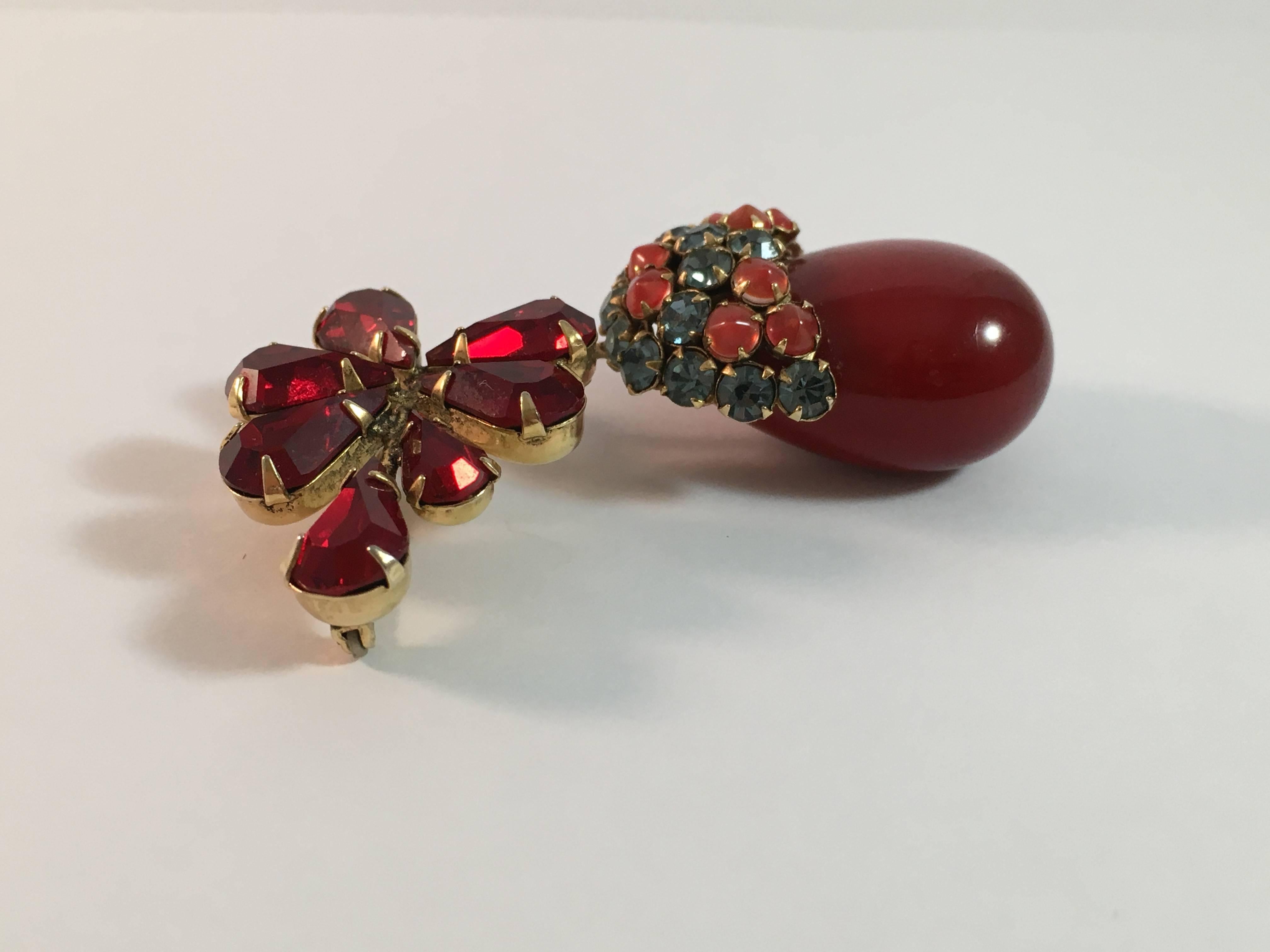 1950s Schreiner Goldtone Red Acorn Brooch In Excellent Condition In Chicago, IL