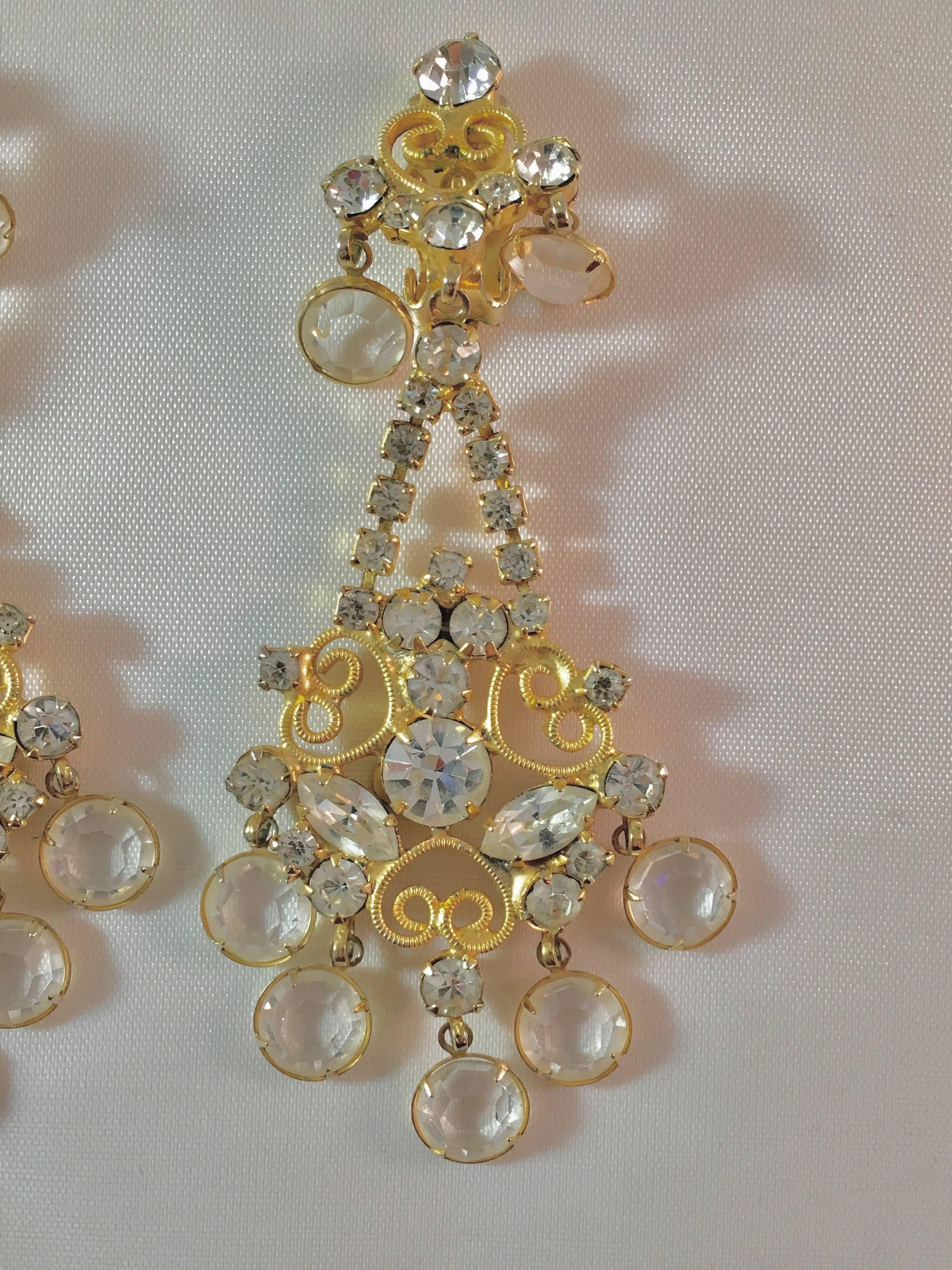 Vintage 1960s Kenneth Jay Lane K.J.L. Chandelier Earrings In Excellent Condition In Chicago, IL
