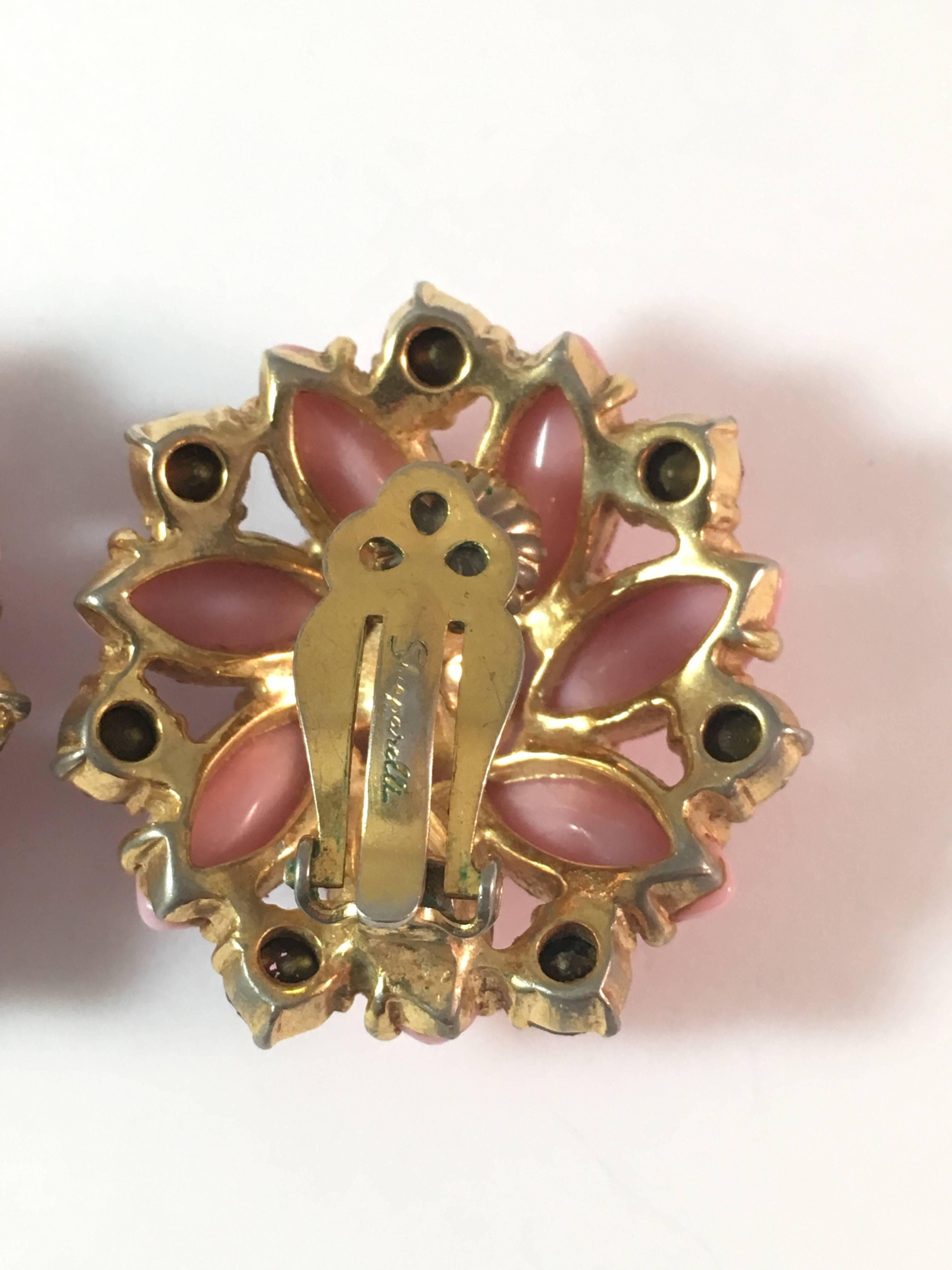 Schiaparelli Pink Flower Clip-On-Earrings, 1950s For Sale 1