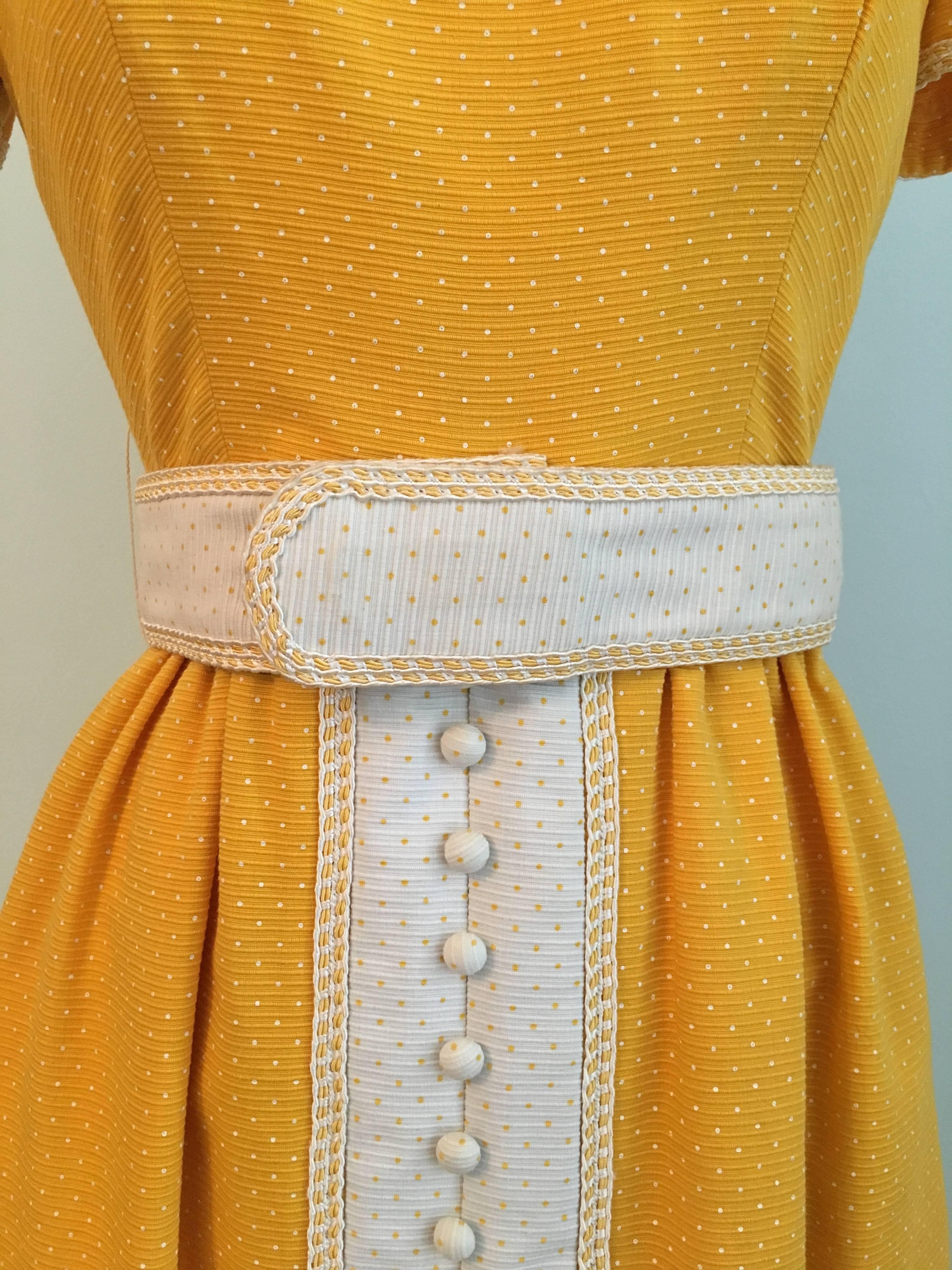 Oscar De La Renta Boutique Yellow Polka Dot Dress, 1960s  In Excellent Condition For Sale In Chicago, IL