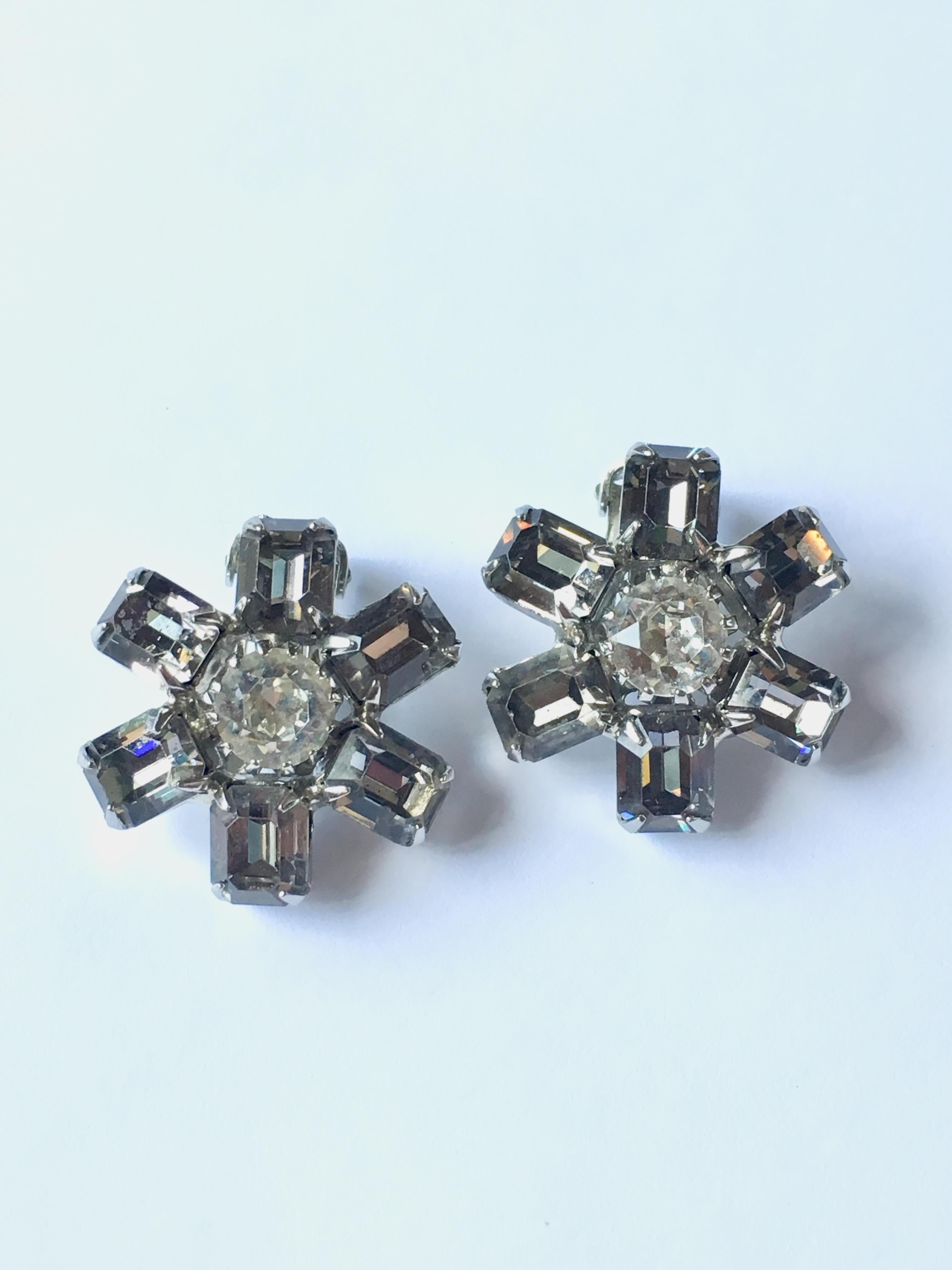 Crystal Flower Earrings Weiss 1960s In Excellent Condition In Chicago, IL