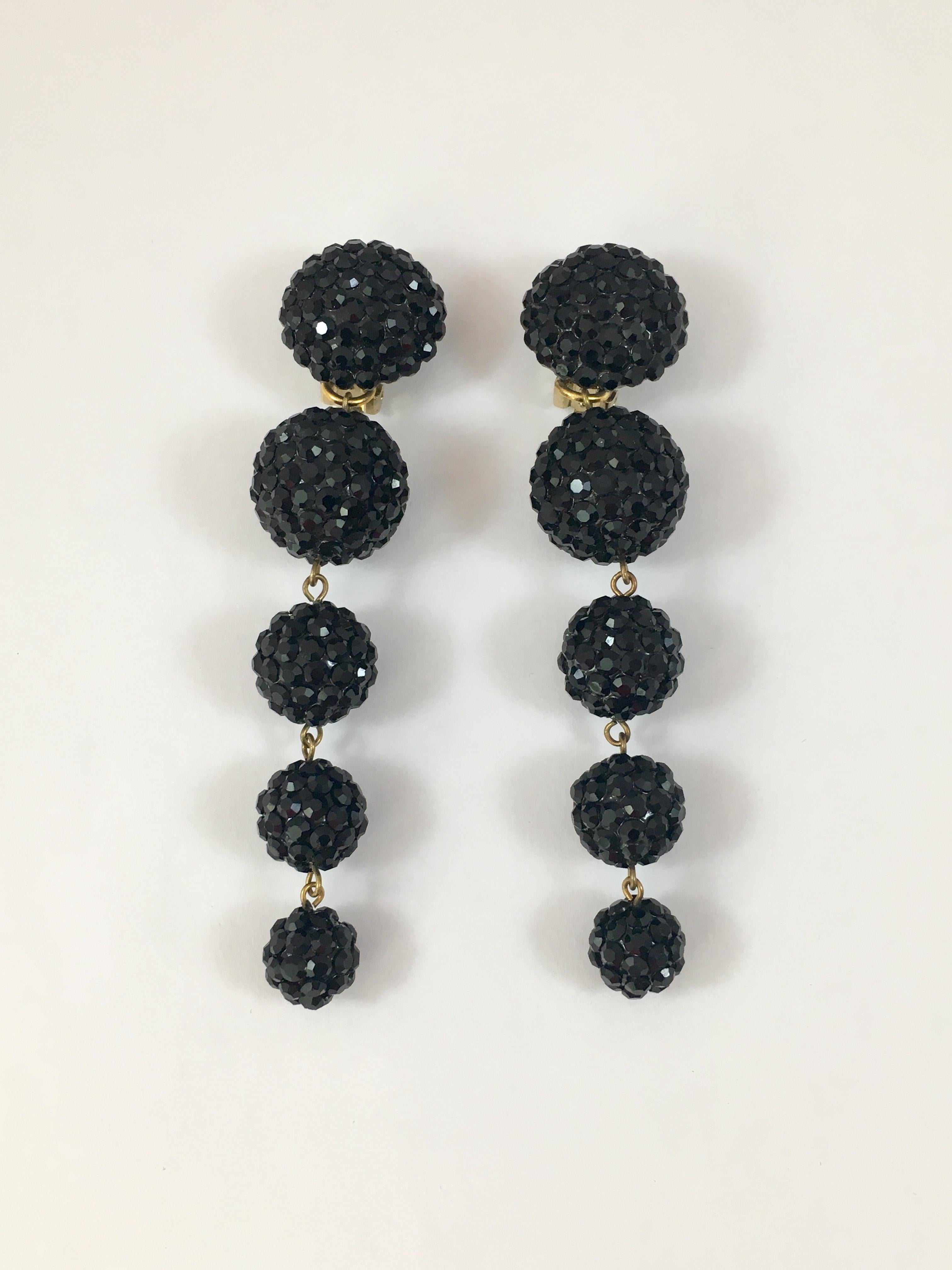 Richard Kerr Black Dangle Statement Earrings, 1980s  In Excellent Condition For Sale In Chicago, IL