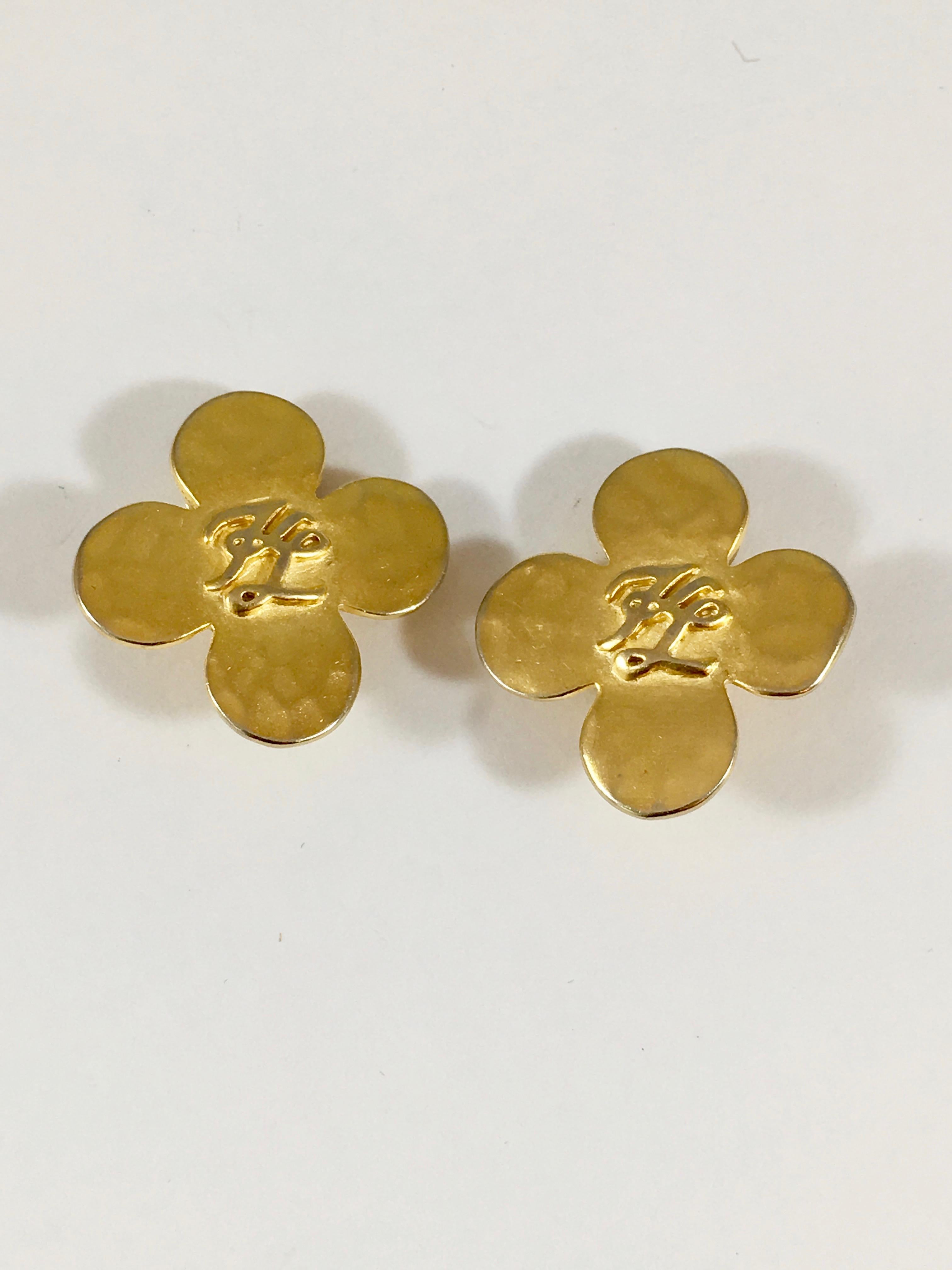 Karl Lagerfeld Four Leaf Clover Logo Earrings, 1990s In Good Condition In Chicago, IL