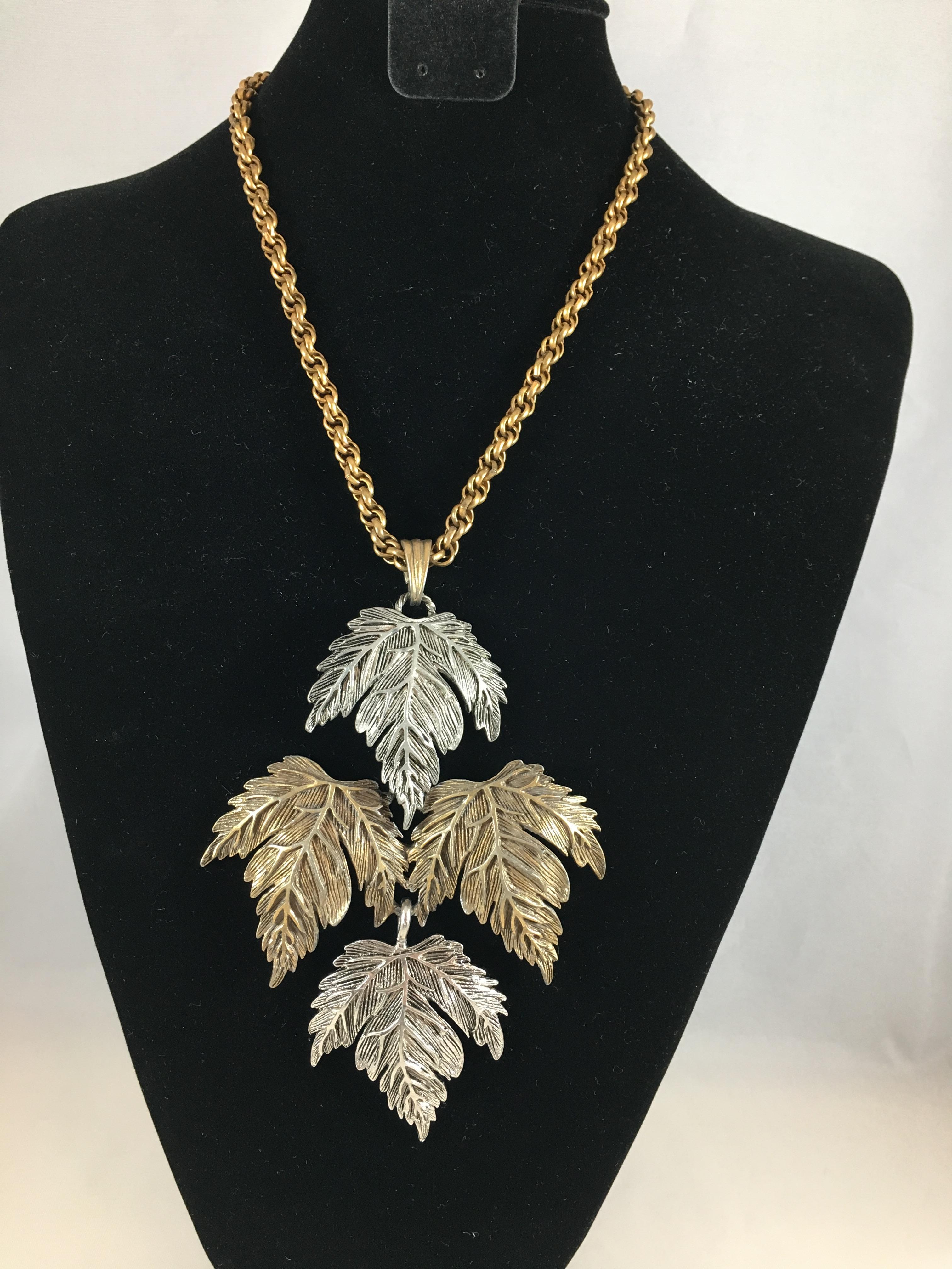 Women's Castlecliff Large Leaf Pendant Necklace 1950s