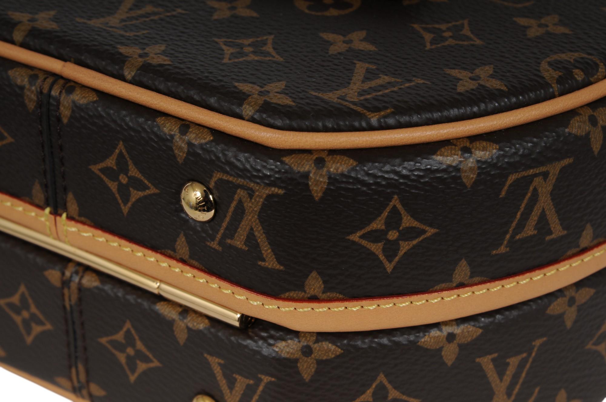 Louis Vuitton Petite Boite Chapeau Bag Brown Monogram Canvas Crossbody Shoulder en vente 6