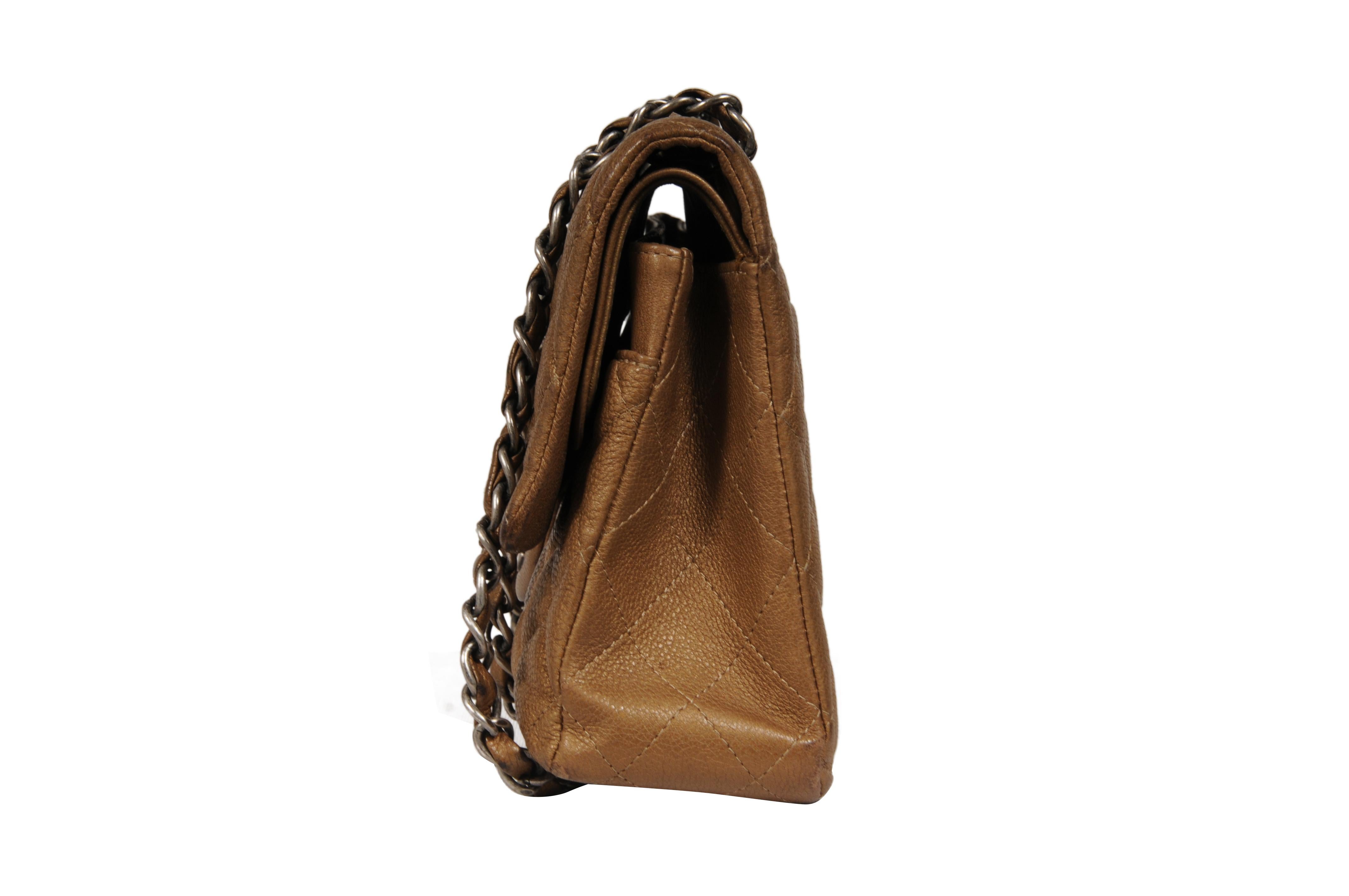 Chanel Donna Medium Double Flap Quilted Cav Brown Gold Tan Borsa in pelle Silver In condizioni discrete in vendita a North Miami, FL