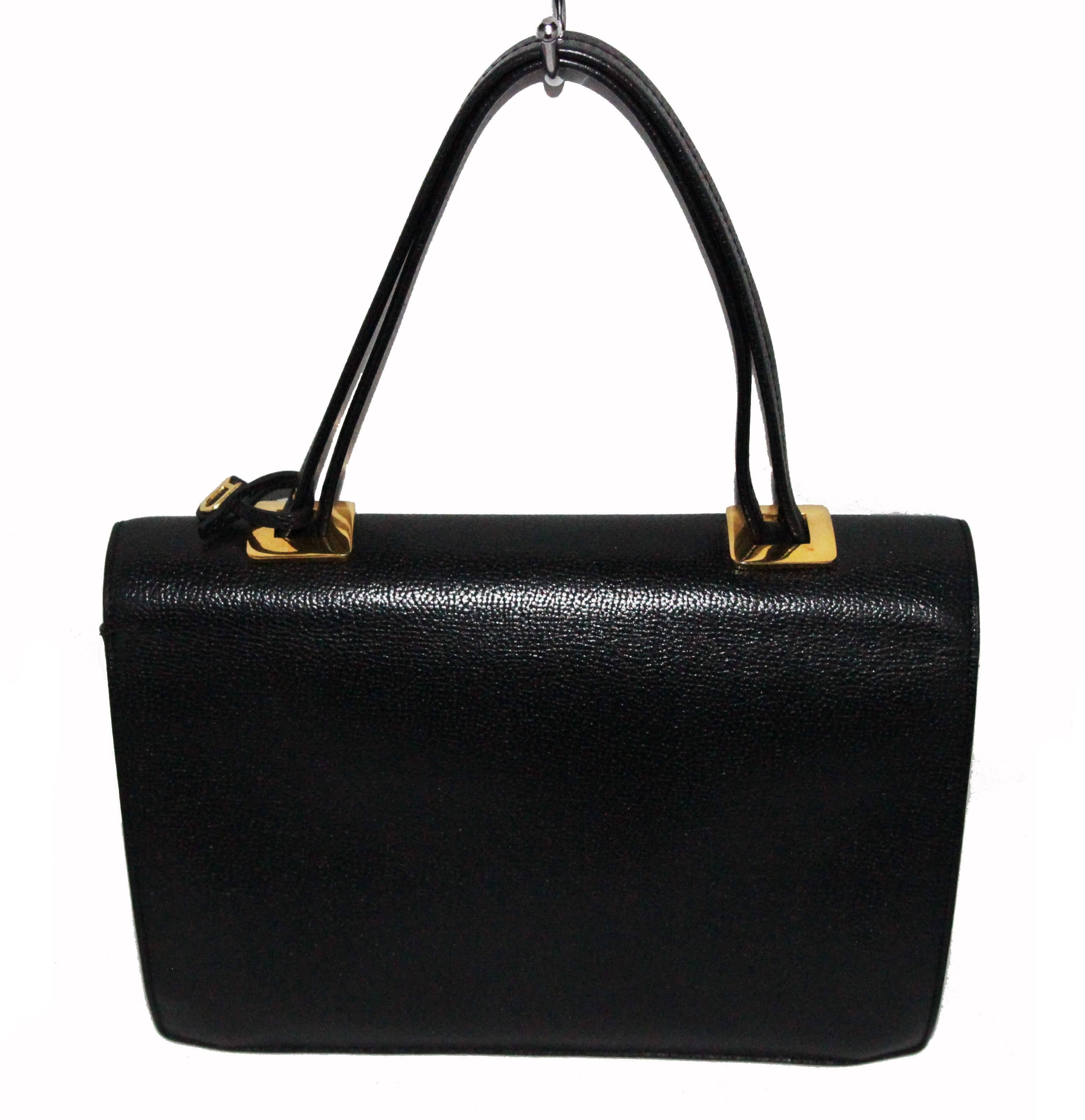 Very elegant and rare Delvaux vintage handbag. In the style of the 