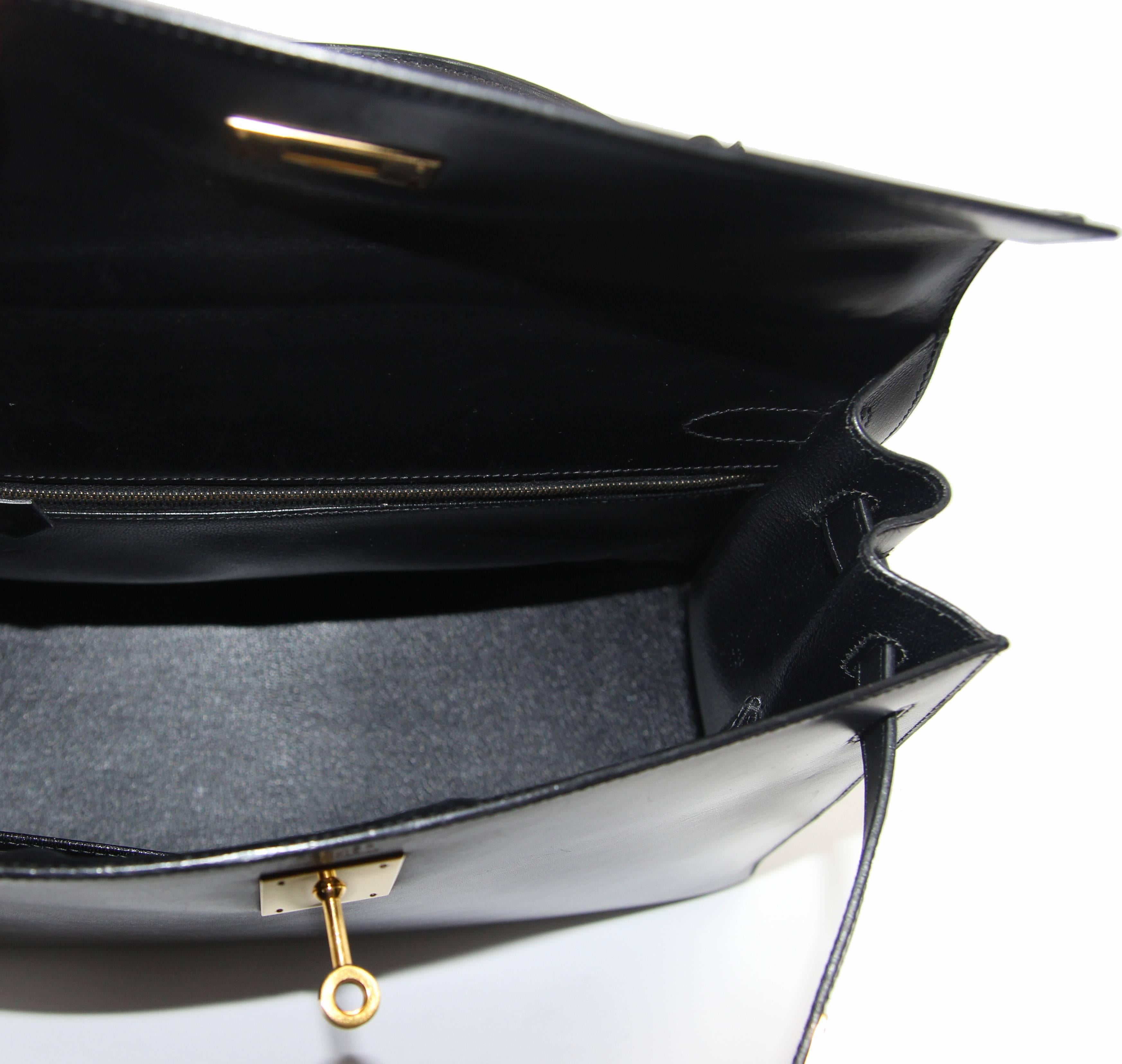 Hermes Kelly black box Handbag Shoulder strap 32 cm In Excellent Condition In Verviers, BE