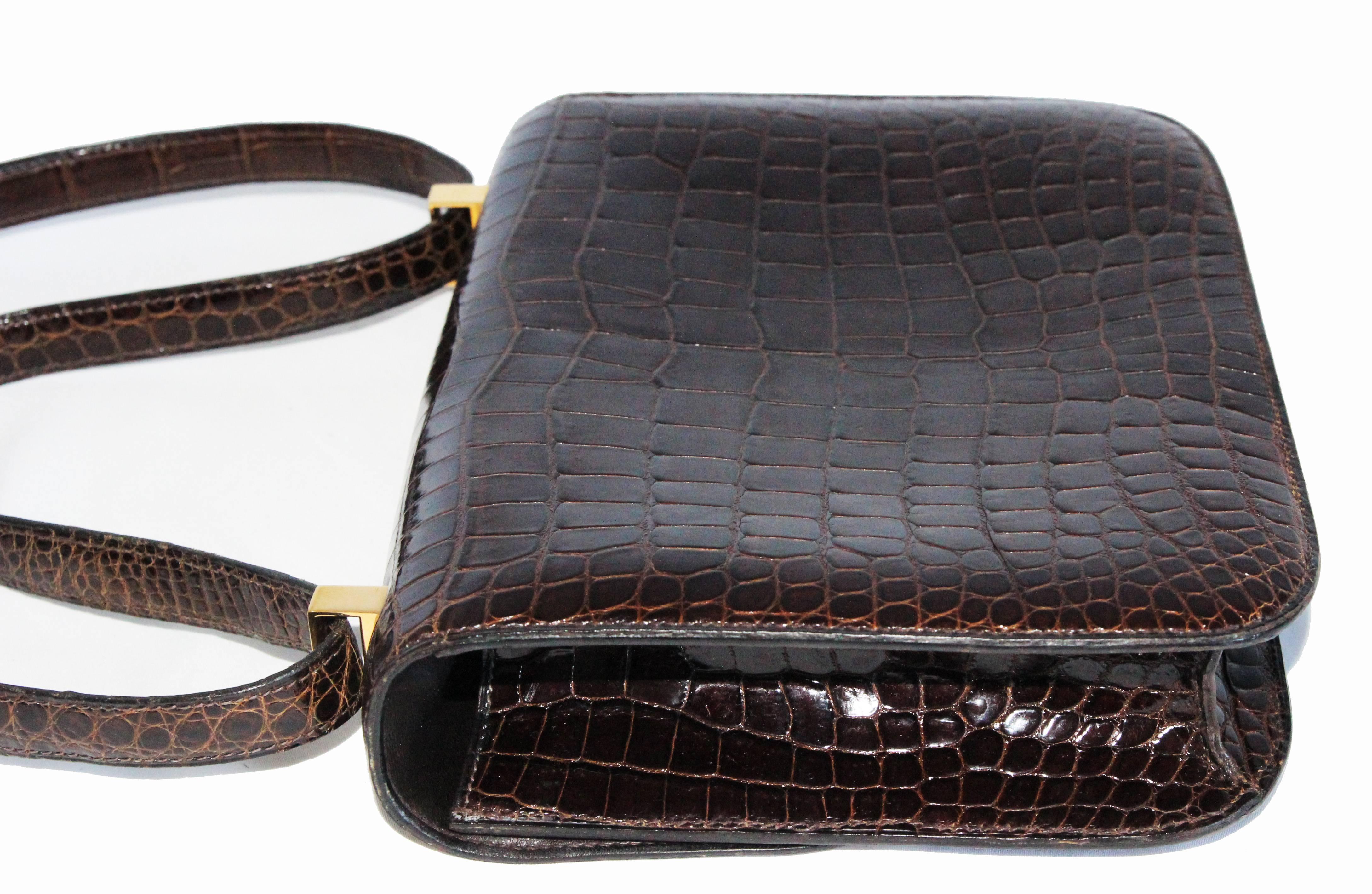 Exceptional Hermes Constance Brown Crocodile 1970 In Excellent Condition In Verviers, BE