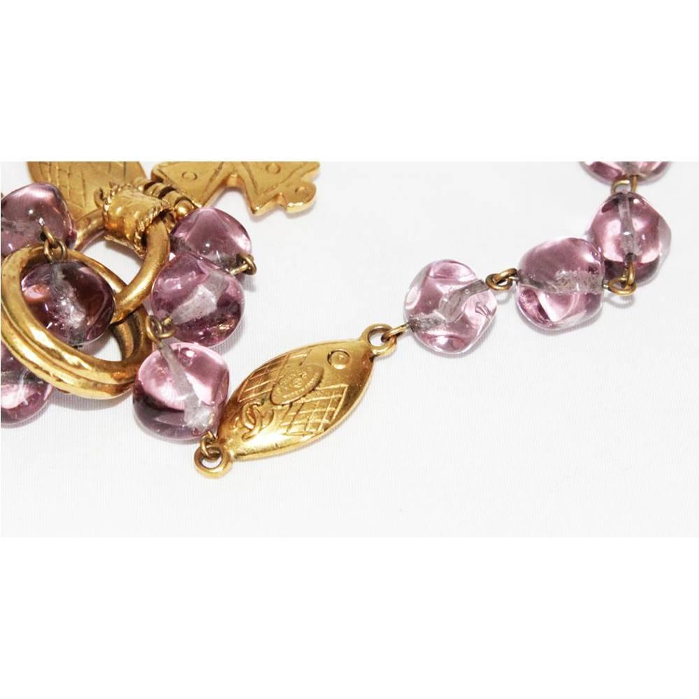 Rare & collectable Chanel purple fish necklace of 1994 In Excellent Condition In Verviers, BE