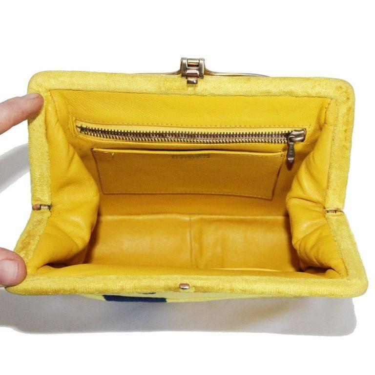 Women's Very unique & collectable Roberta Di Camerino yellow little bag 60s