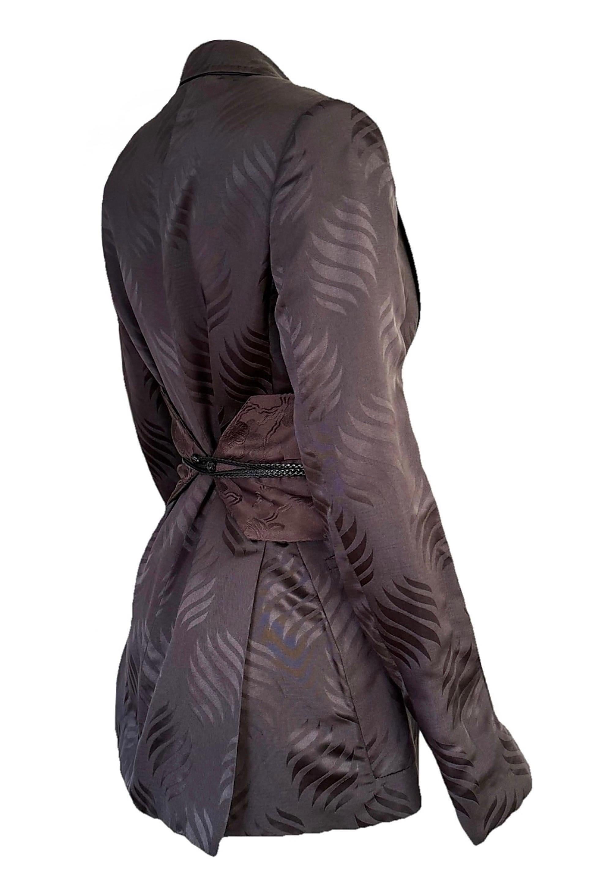 Nero Tom Ford for Gucci - Passerella A/I 2002 - Blazer kimono in seta jacquard con cintura obi in vendita