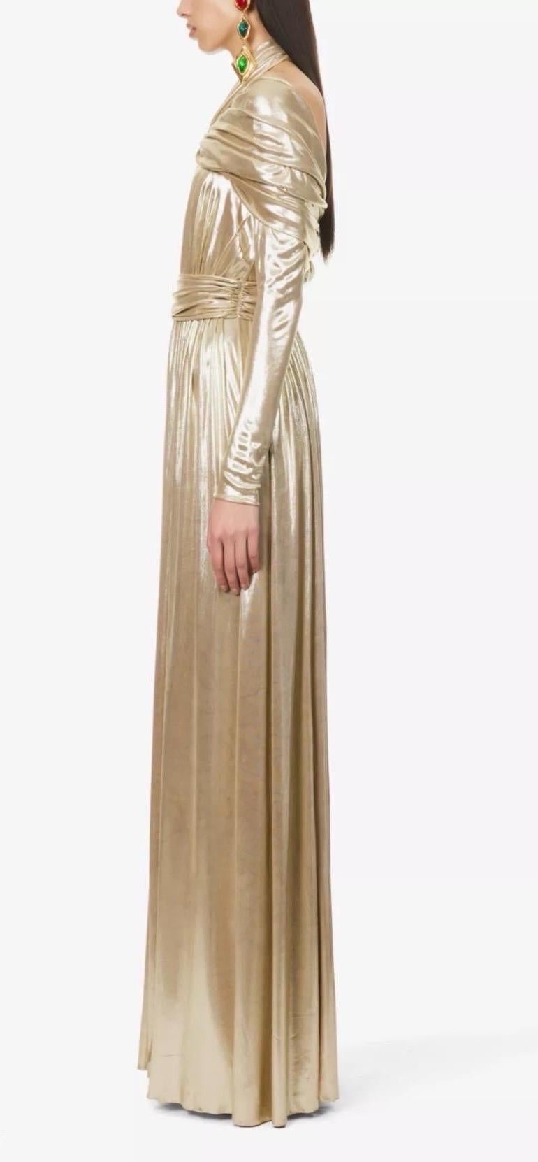 Giambattista Valli Runway F/W 2023 Gold Lamé Goddess Gown NWT IT 46 en vente 3
