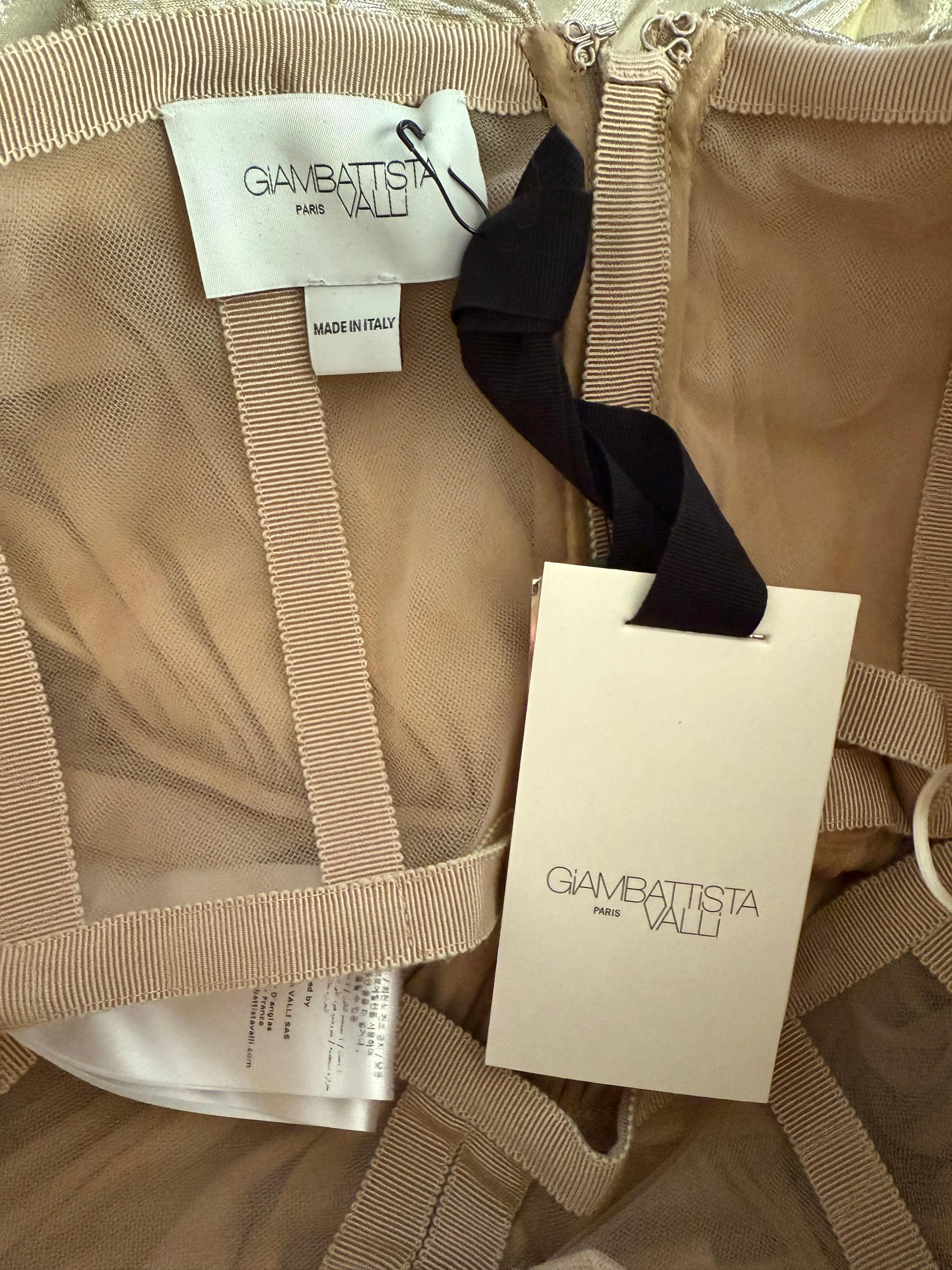 Giambattista Valli Runway F/W 2023 Gold Lamé Goddess Gown NWT IT 46 en vente 6
