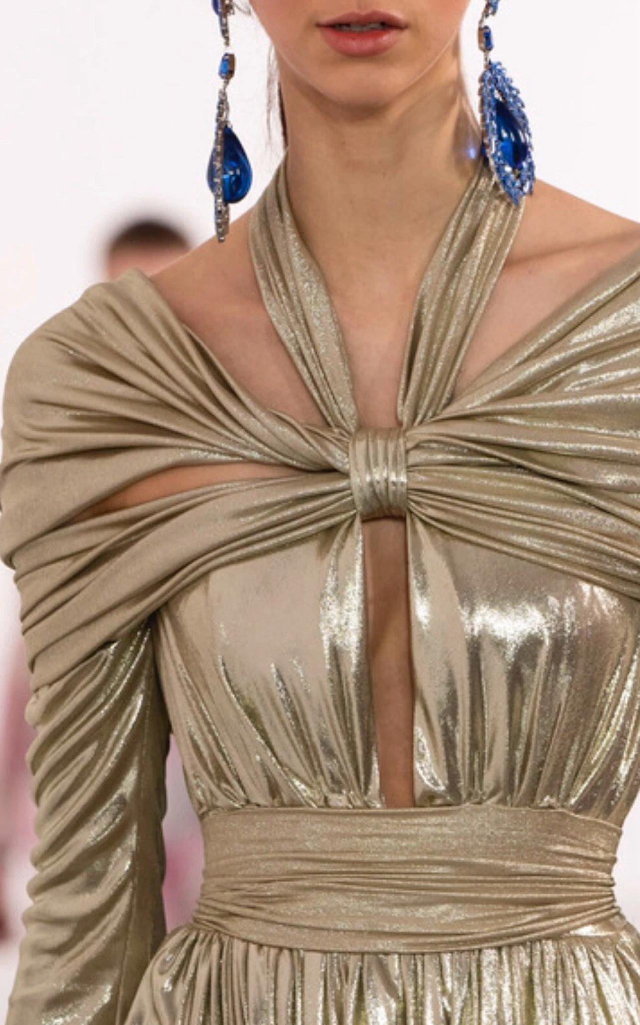 Giambattista Valli Runway F/W 2023 Gold Lamé Goddess Gown NWT IT 46 Neuf - En vente à Woodland Hills, CA