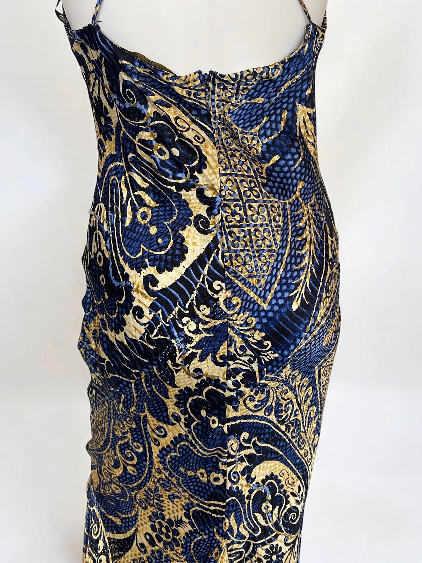 Robe en soie bleu et or de Roberto Cavalli, 2005 en vente 1