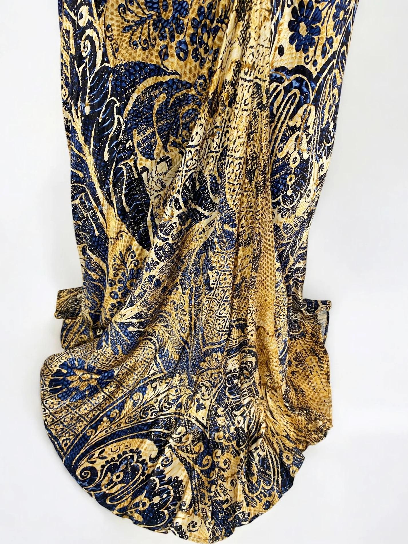 Robe en soie bleu et or de Roberto Cavalli, 2005 en vente 2