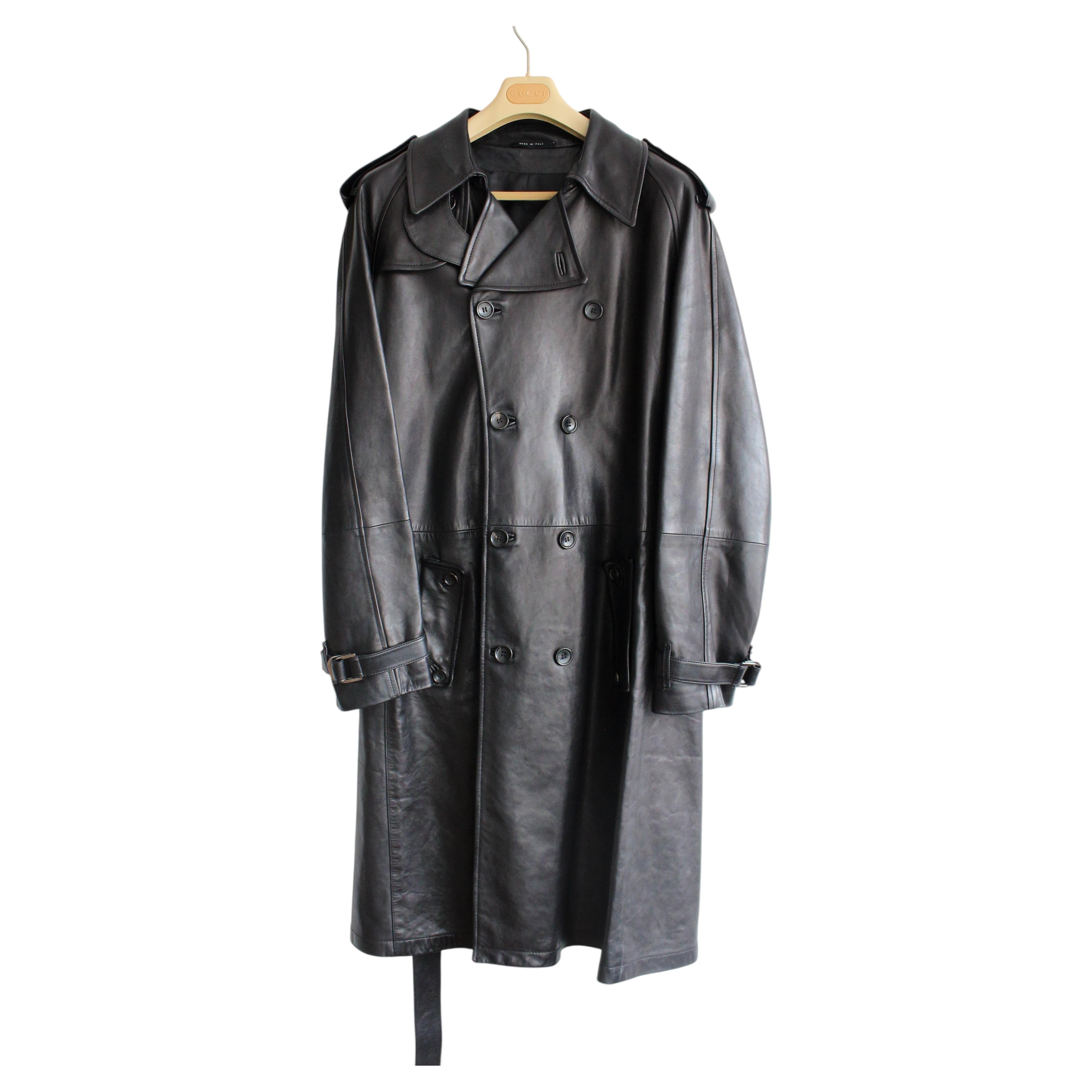 Gucci by Tom Ford Fall/Winter 2001 Runway Men's Black Leather Trench Coat For Sale