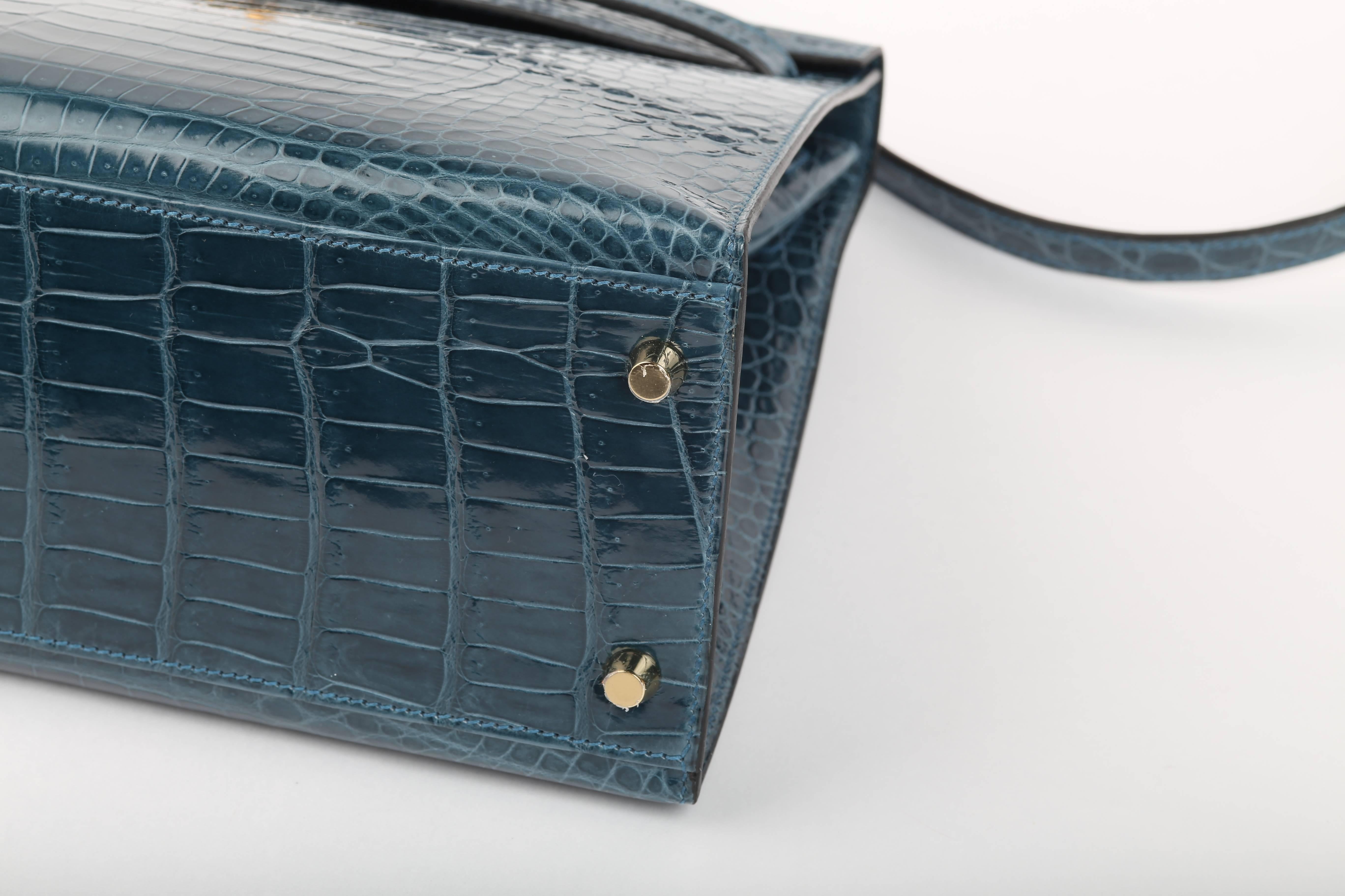 Kelly Blue Roy 32 cm Niloticus Shiny Crocodile with GoldHDW In New Condition For Sale In New York, NY