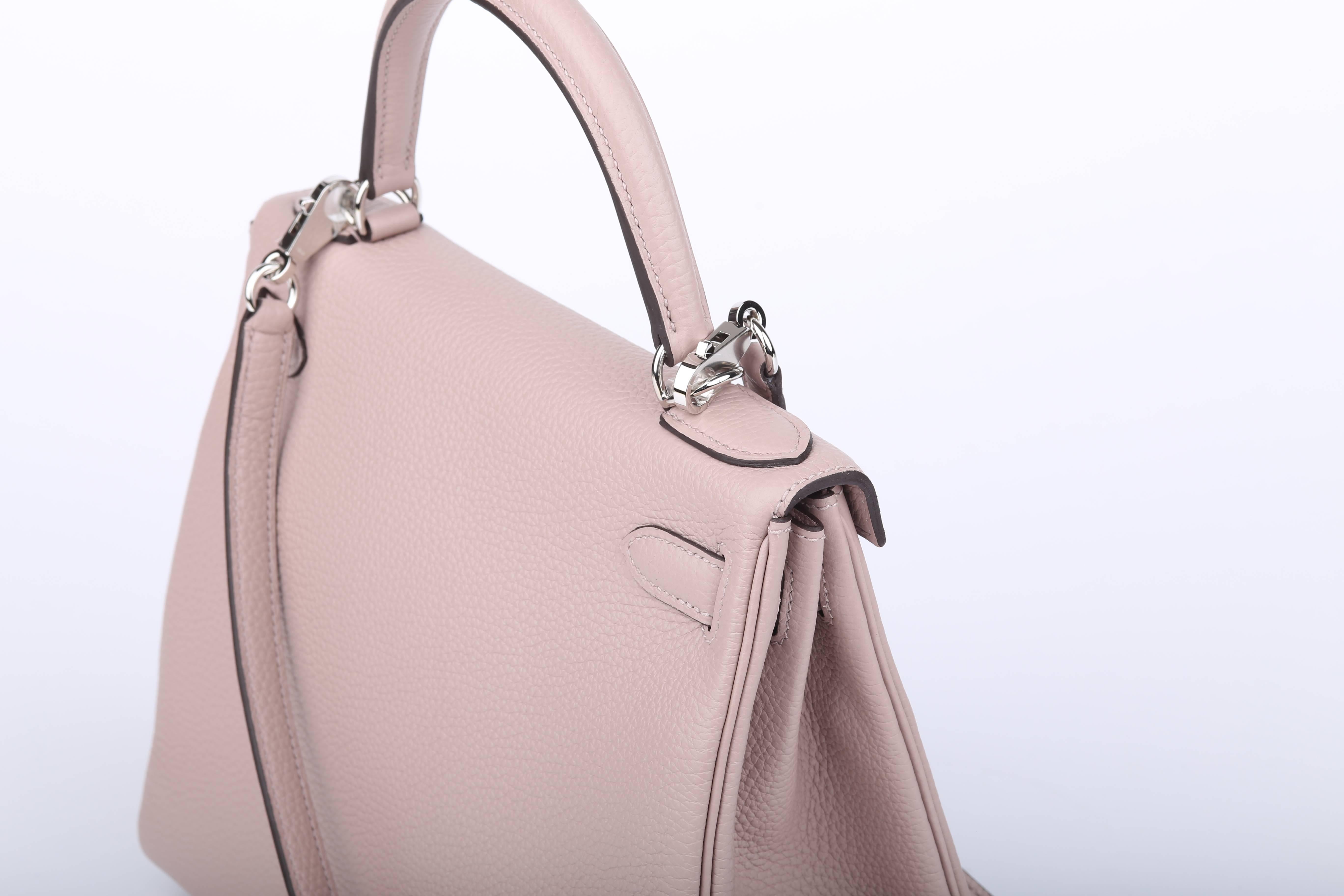 Hermes Kelly Glycine 28 cm Togo Leather with Silver HDW In New Condition For Sale In New York, NY