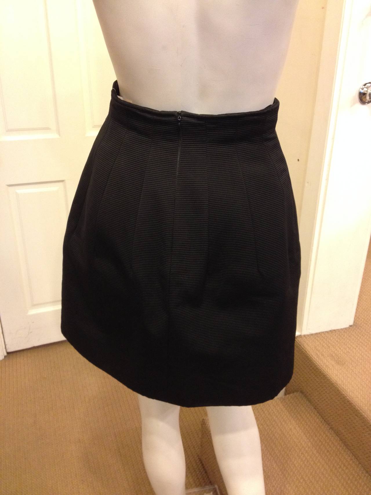 Valentino Black Structured Skirt In New Condition In San Francisco, CA