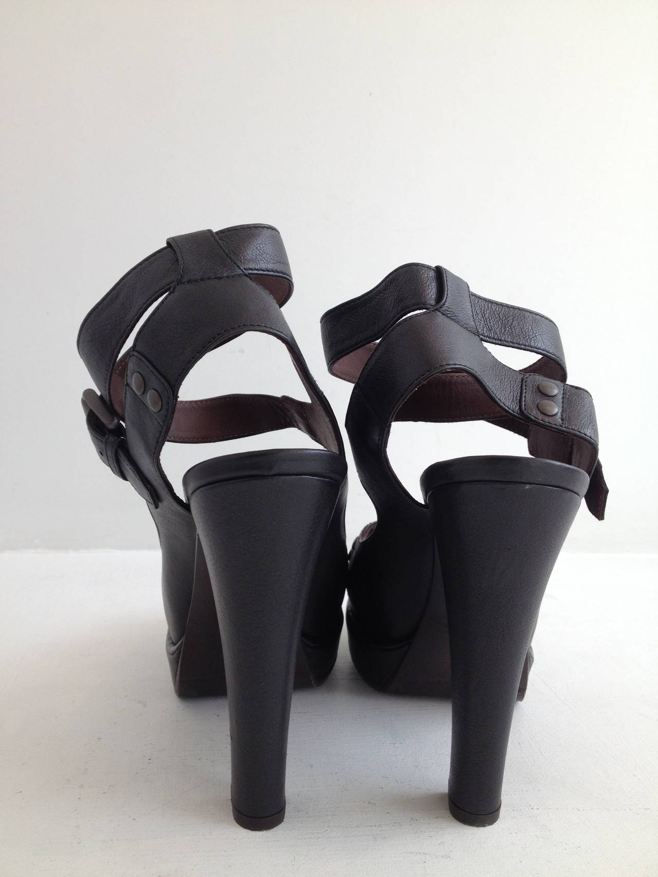 Bottega Veneta Black Platform Sandals In New Condition In San Francisco, CA