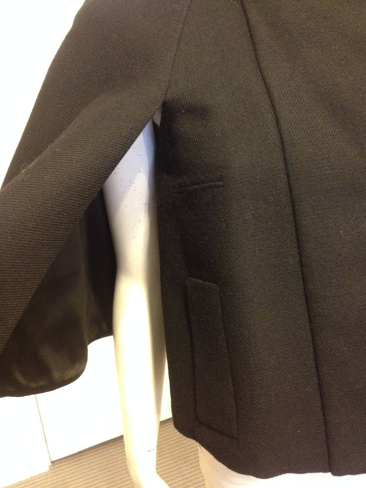 Chloe Black Wool Cropped Vest Cape In Excellent Condition In San Francisco, CA