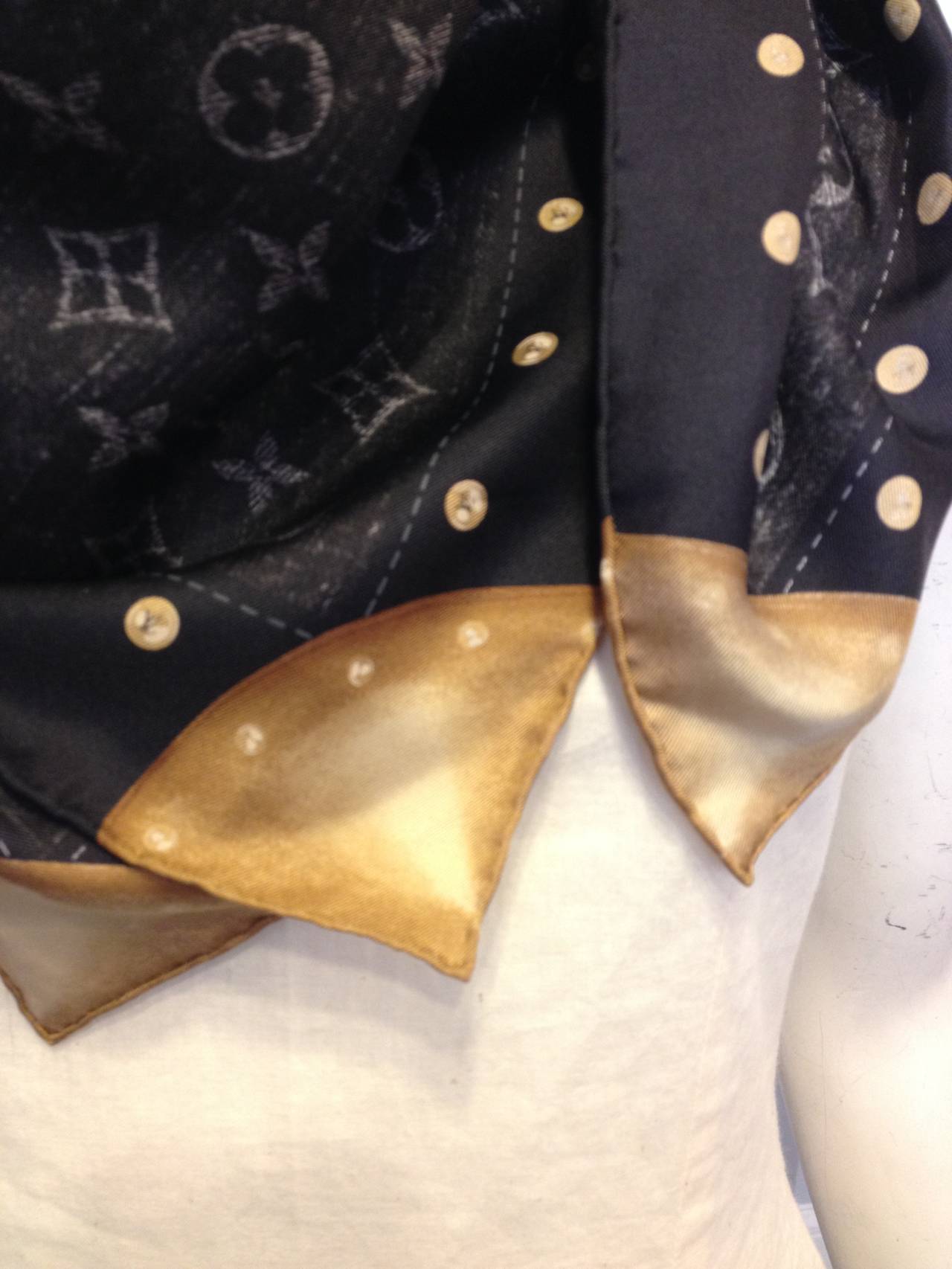 Louis Vuitton Black and Tan Silk Scarf In Excellent Condition In San Francisco, CA