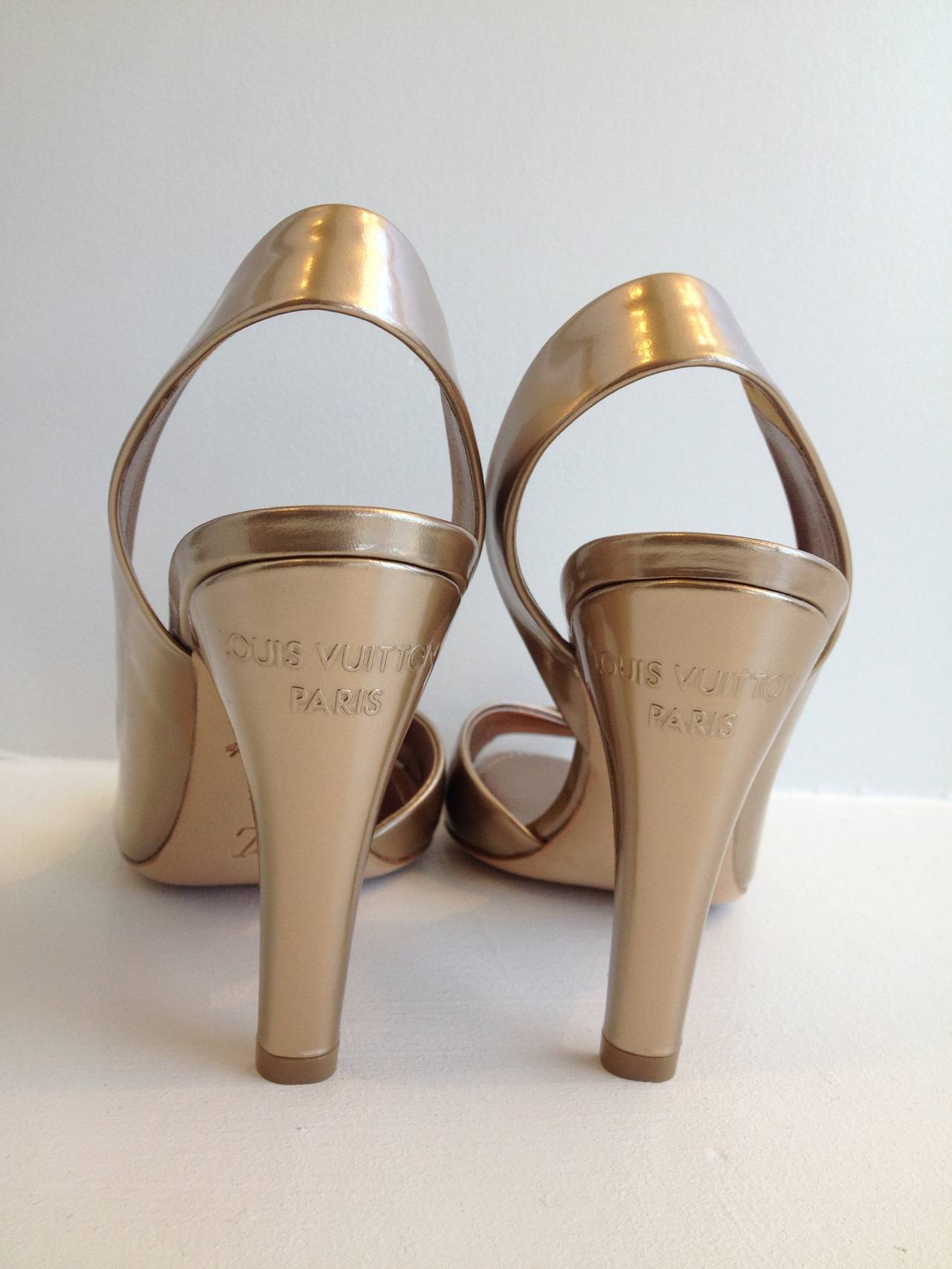 Brown Louis Vuitton Gold Metallic Sandals