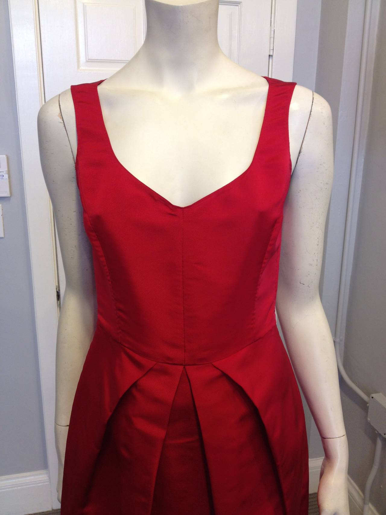 Oscar de la Renta Red Silk Twill Dress In Excellent Condition In San Francisco, CA