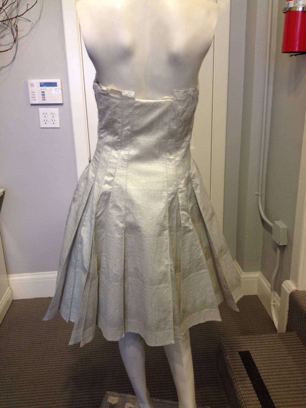 Carolina Herrera White Sparkly Strapless Dress In Excellent Condition In San Francisco, CA